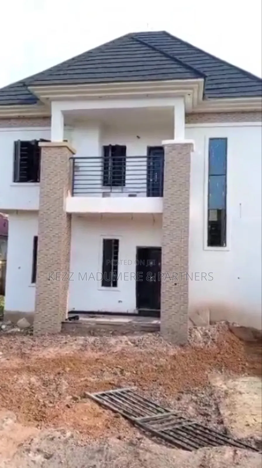 3bdrm Duplex in Toni Estate , Enugu for sale in Enugu