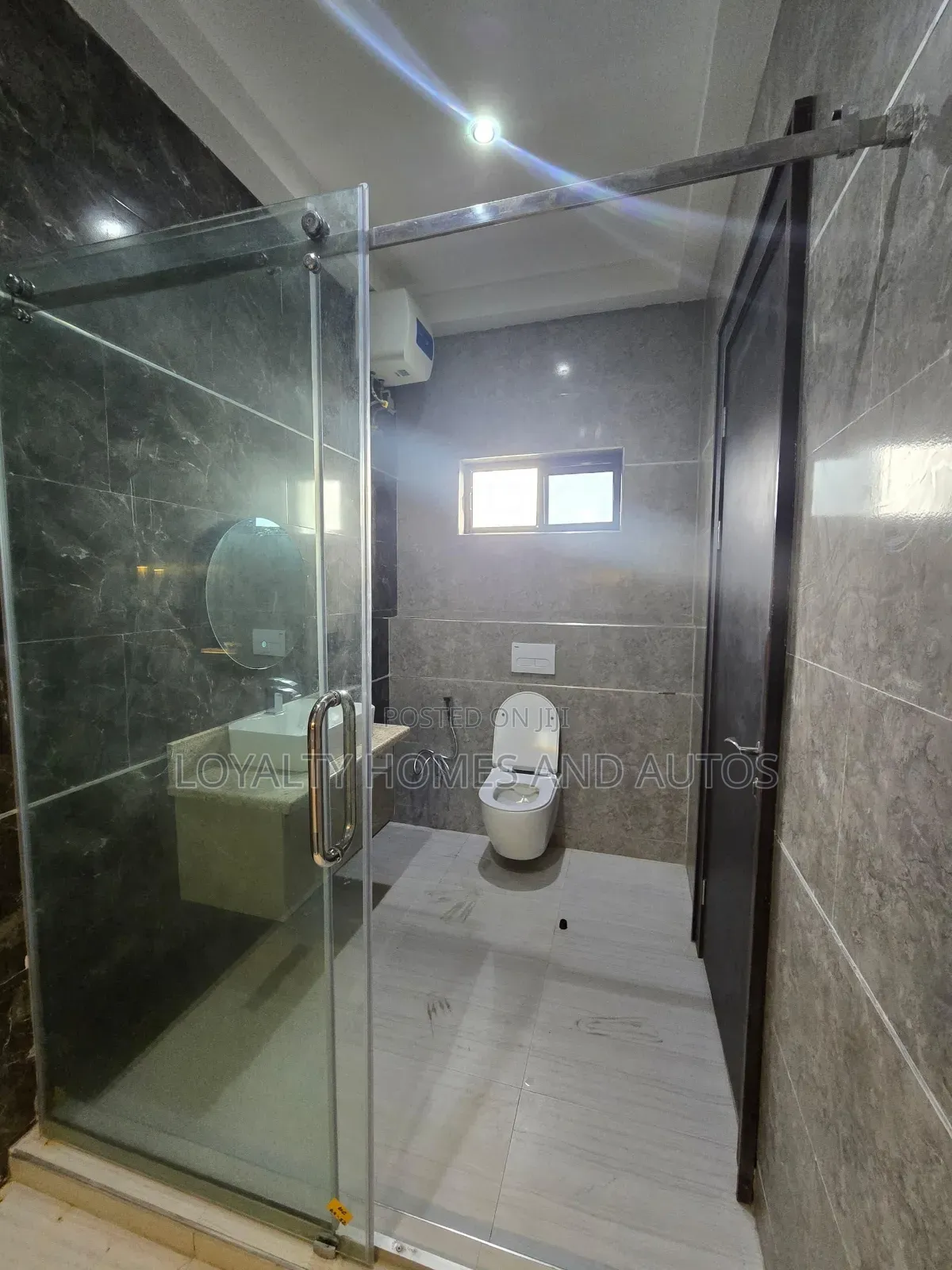 5bdrm Duplex in Magodo Phase 2 for sale in GRA Phase 2 Shangisha