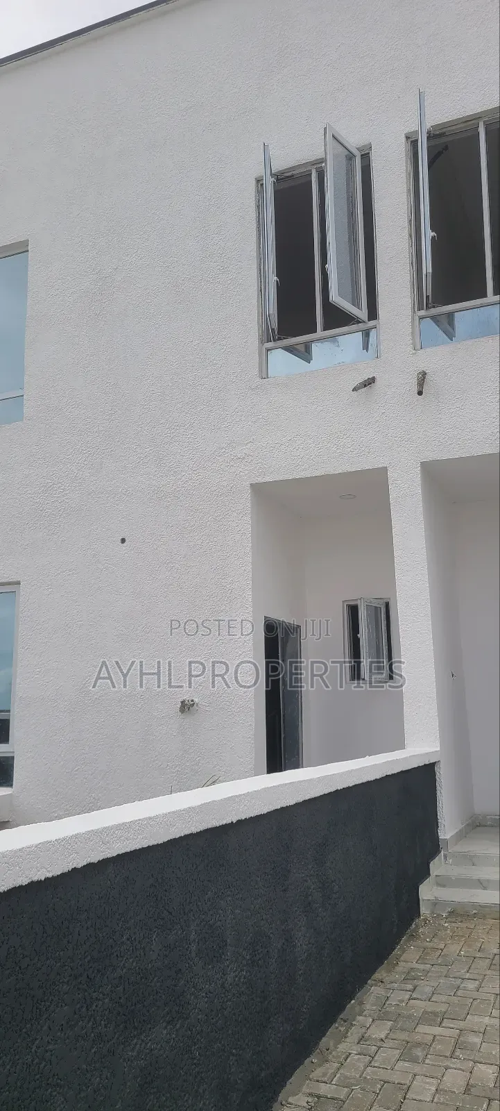 3bdrm Duplex in Capital Garden, Lekki Expressway for sale in Lekki Expressway