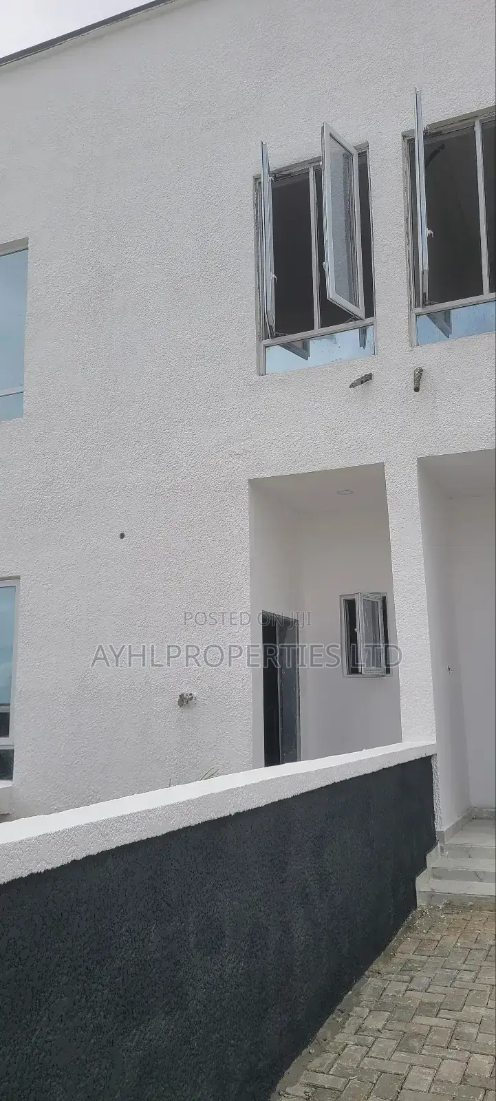 3bdrm Duplex in Capital Garden, Lekki Expressway for sale in Lekki Expressway