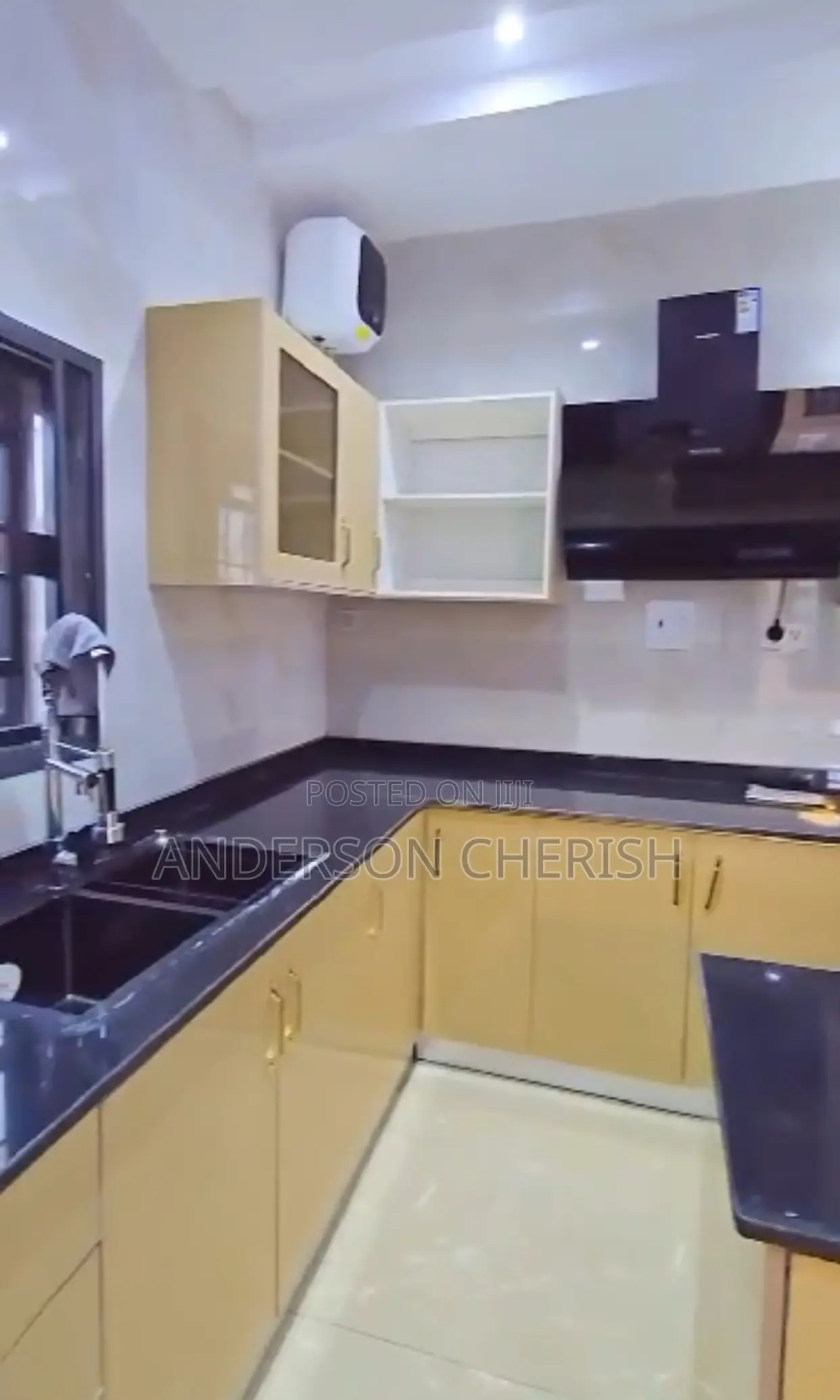 5bdrm Duplex in Life Camp for sale in Life Camp