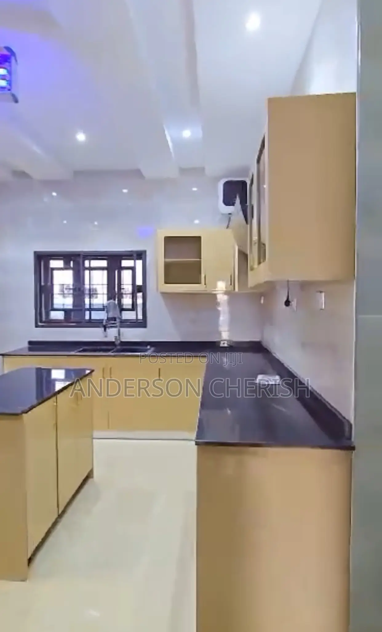 5bdrm Duplex in Life Camp for sale in Life Camp