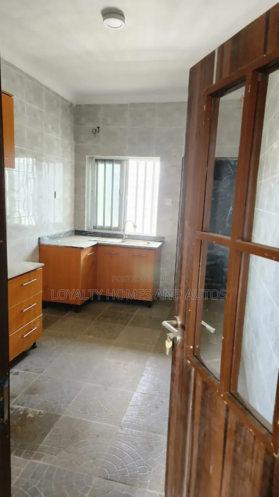 3bdrm Block of Flats in Command Alimosho for sale in Alimosho