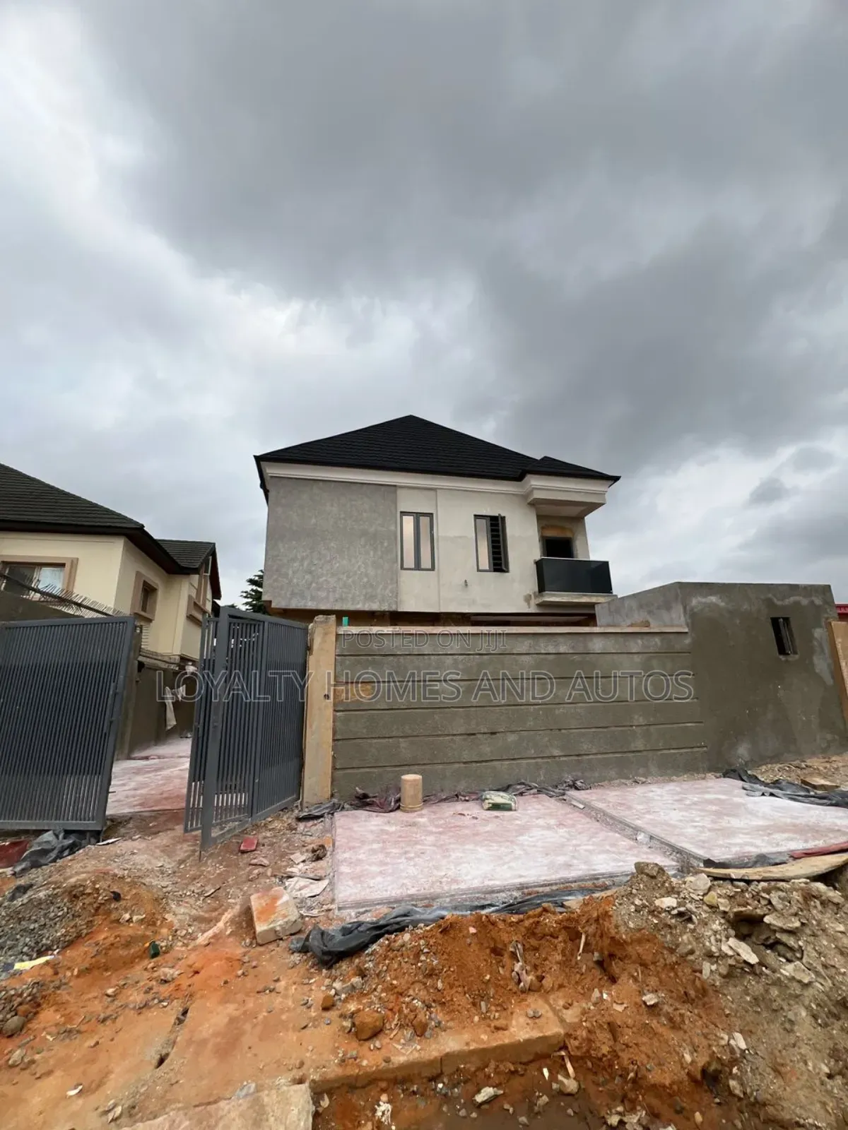4bdrm Duplex in Opebi Ikeja Lagos for sale in Opebi