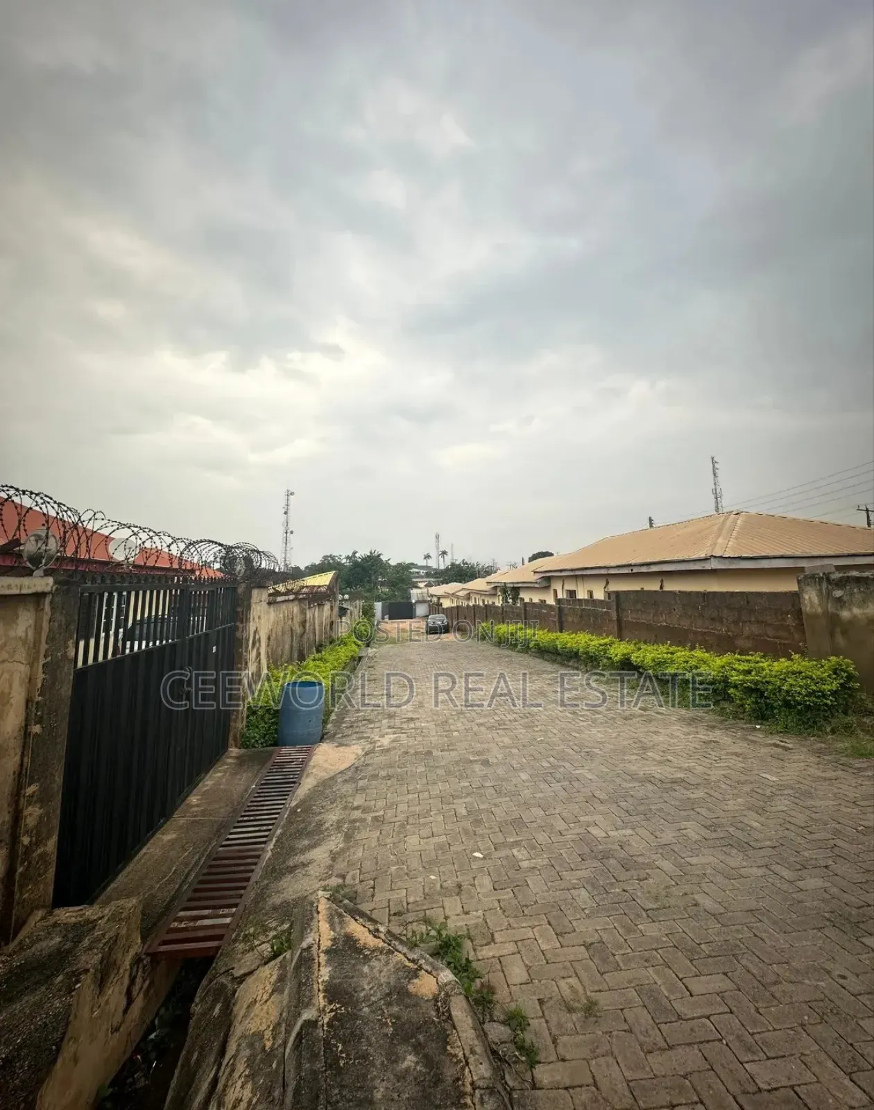 Over 4093 SQM About 8plots of Land in Jericho Gra Band A in Jericho