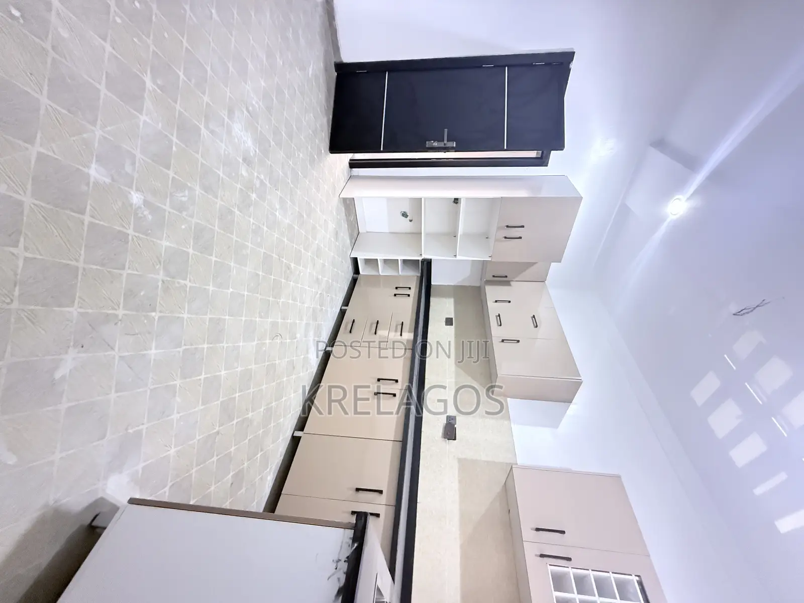 4bdrm Duplex in Ikate for sale in Ikate