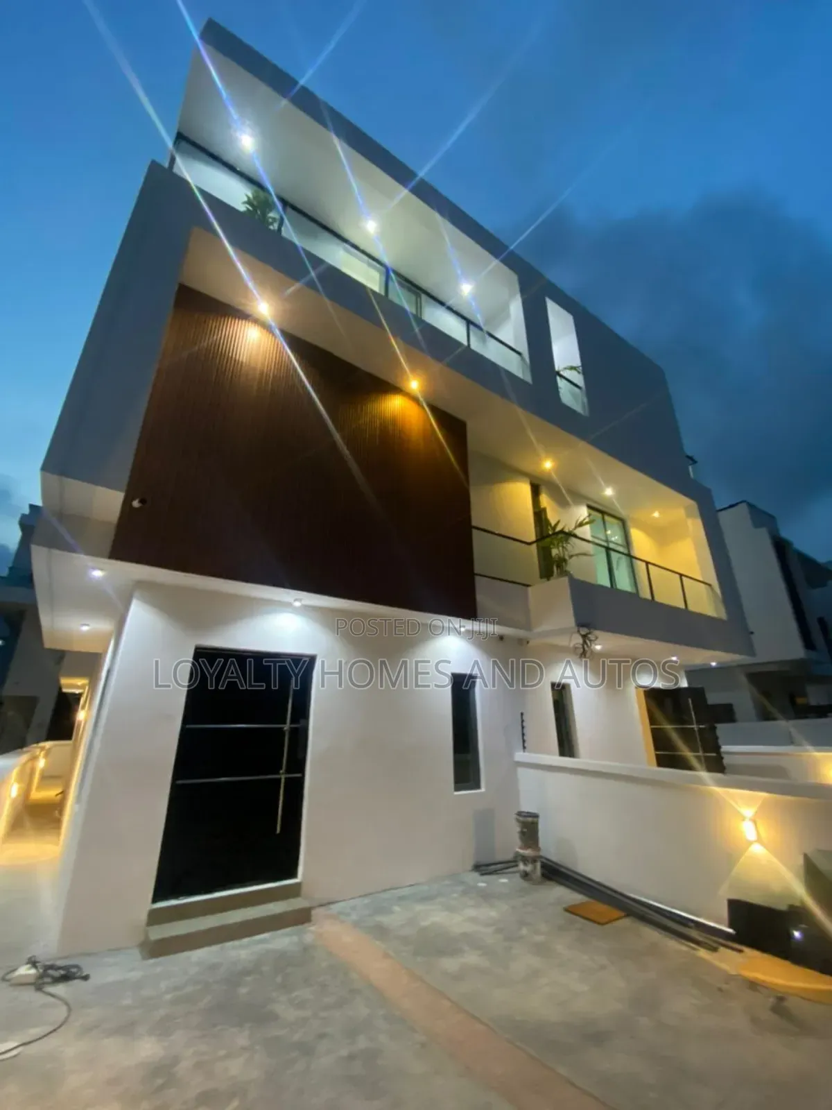 4bdrm Duplex in Magodo Phase 2 for sale in GRA Phase 2 Shangisha