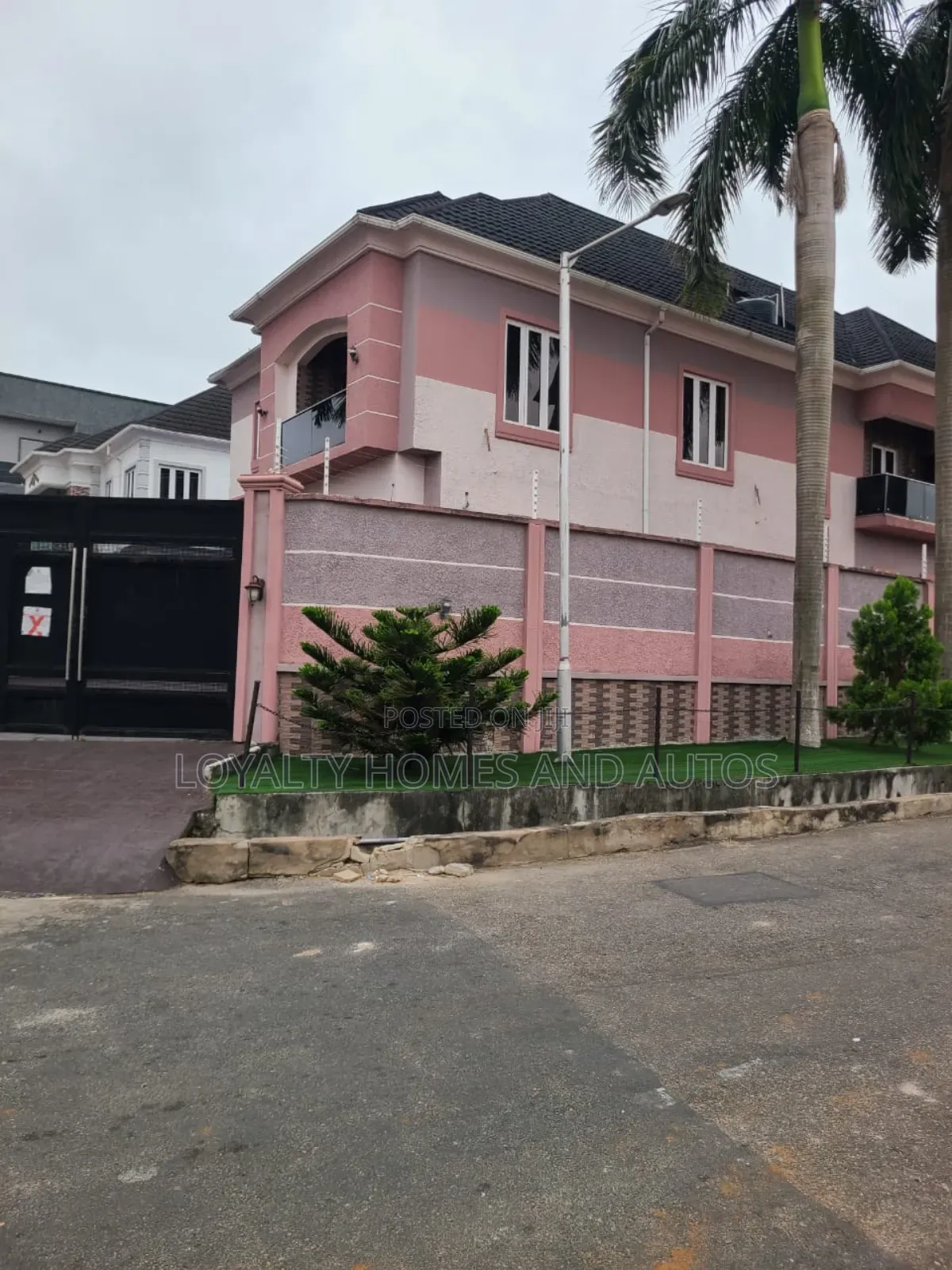 5bdrm Duplex in Magodo Phase 2 for sale in GRA Phase 2 Shangisha