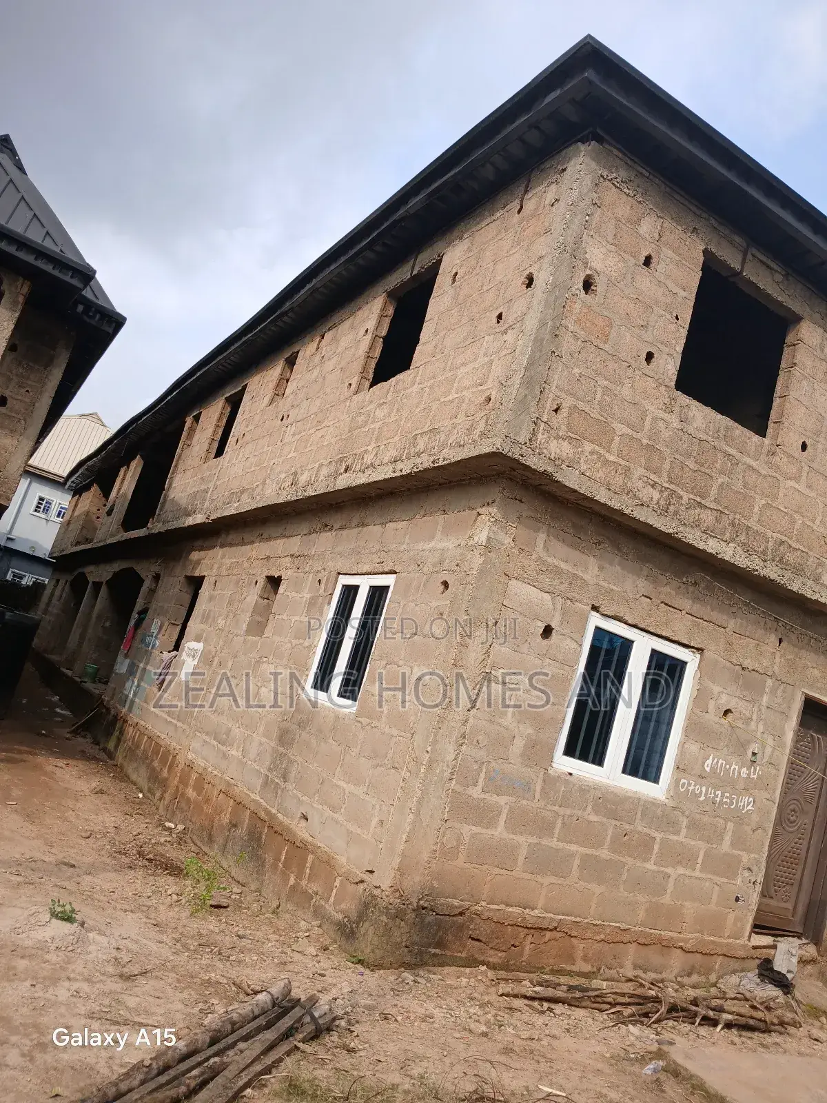 8bdrm House in Evergreen Estate, Alimosho for sale in Alimosho