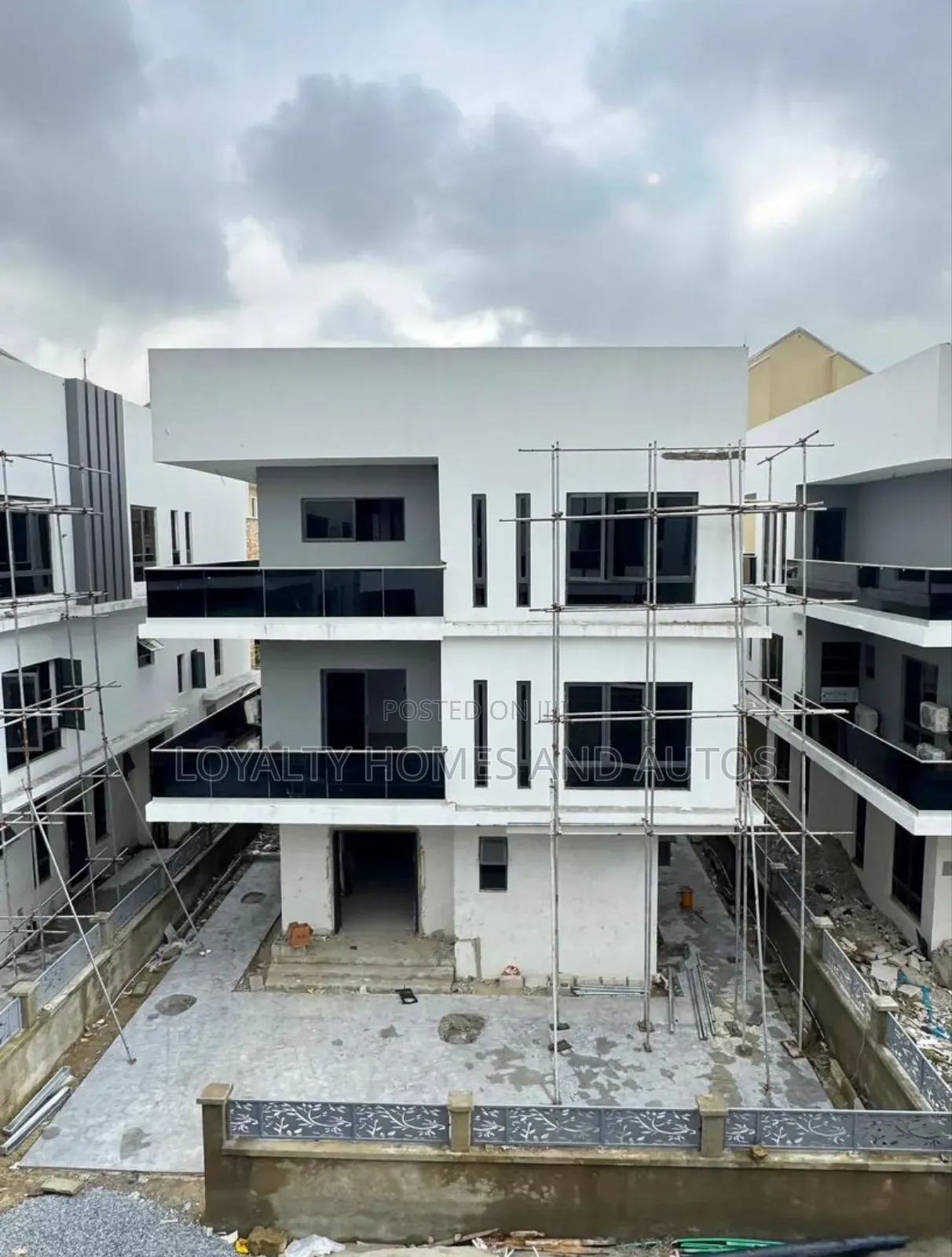 5bdrm Duplex in Ikoyi Lagos Island for sale in Ikoyi