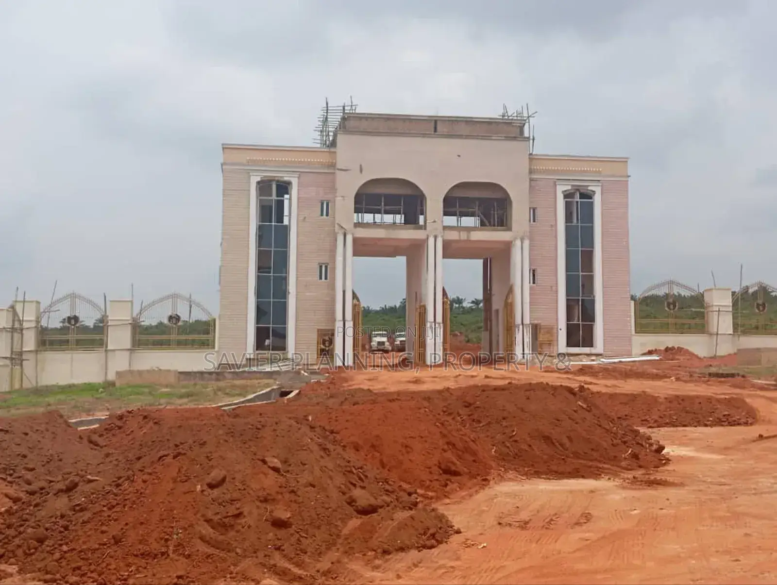 Adron Houston Park and Gardens in Sagamu