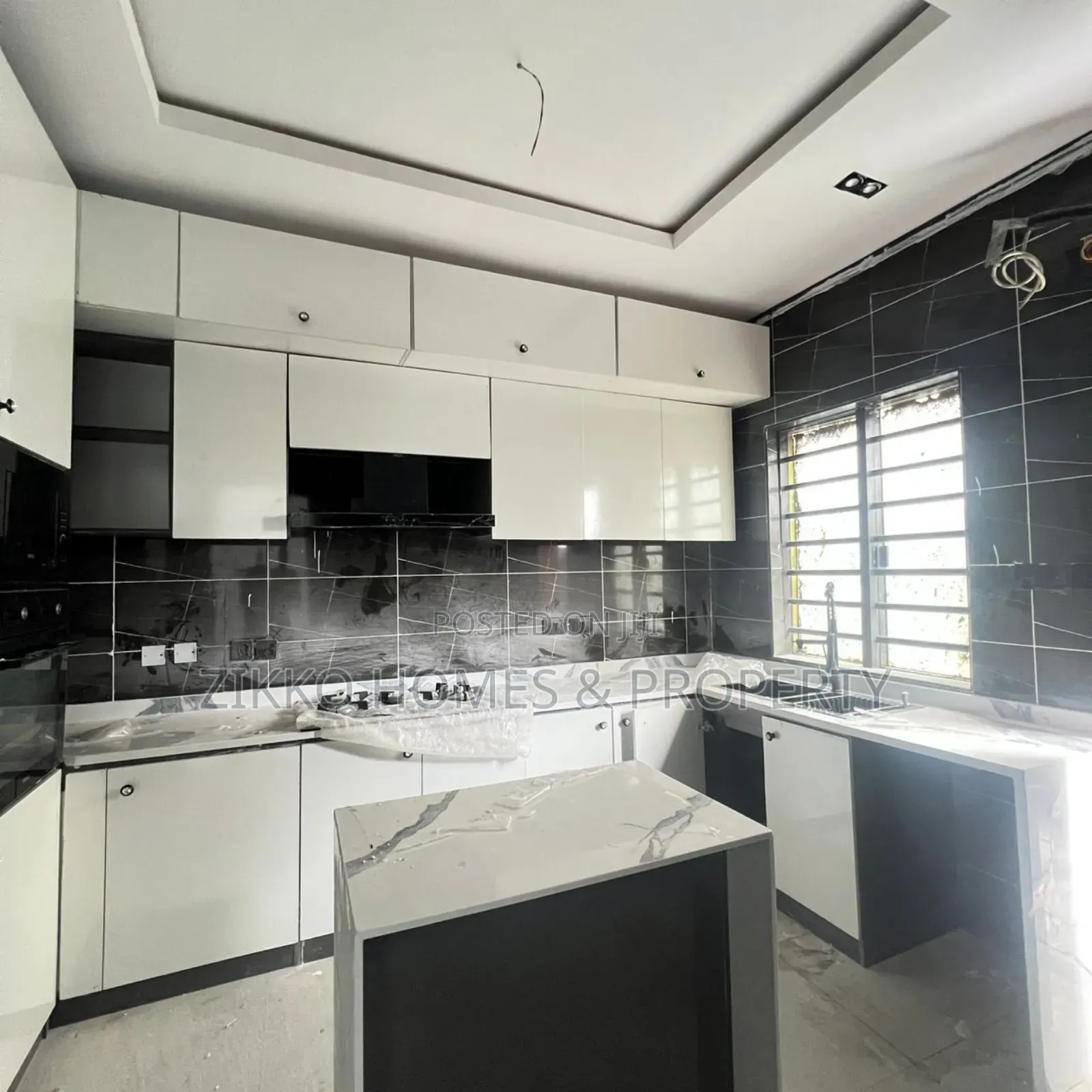 4bdrm Townhouse/Terrace in Orchid, Lekki for sale in Lekki