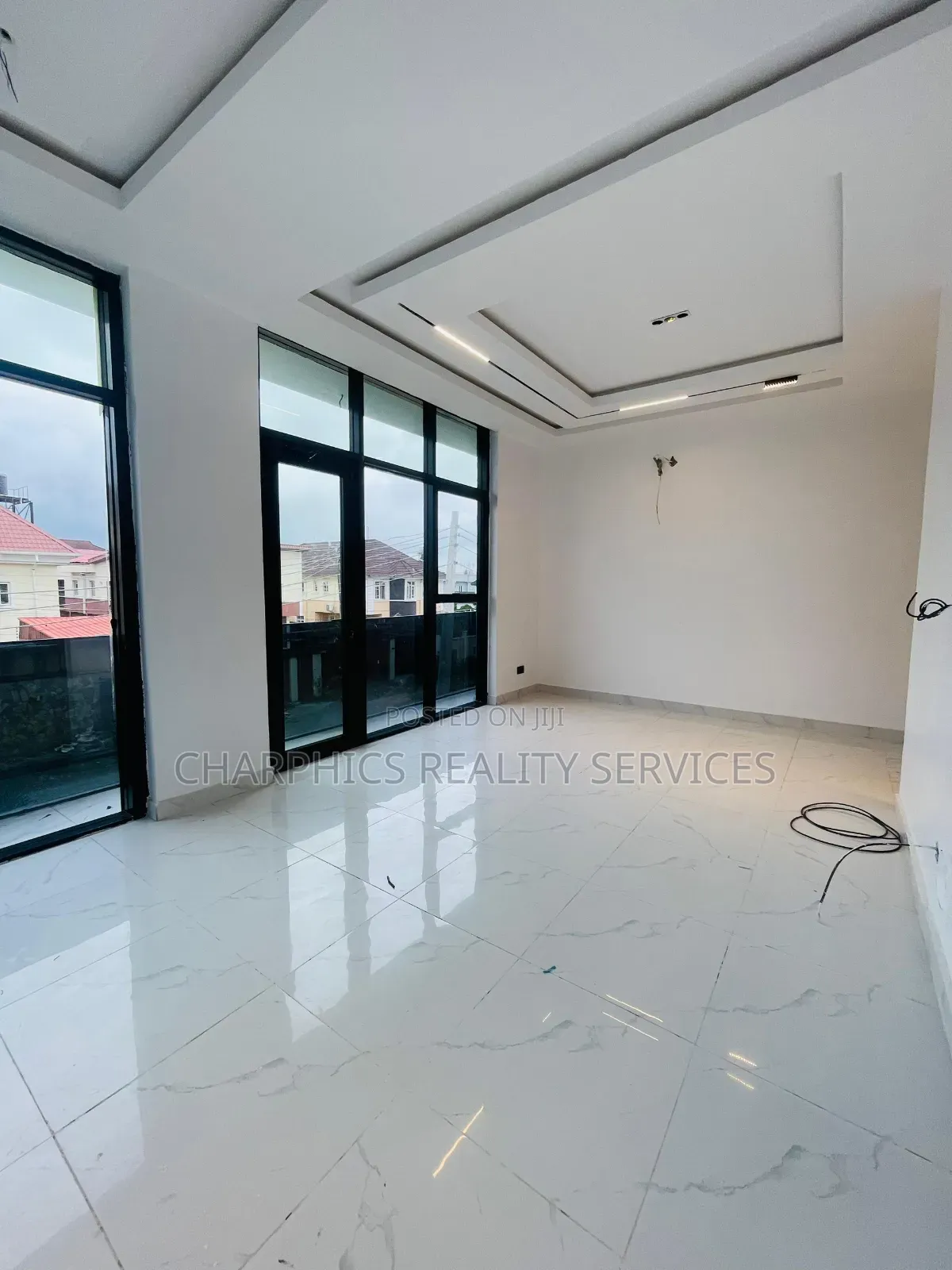 4bdrm Duplex in Lekki Phase 1 for sale in Lekki Phase 1