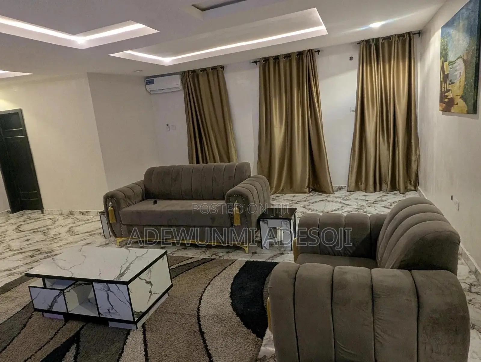 Spacious 1 Bed in Oko-Oba