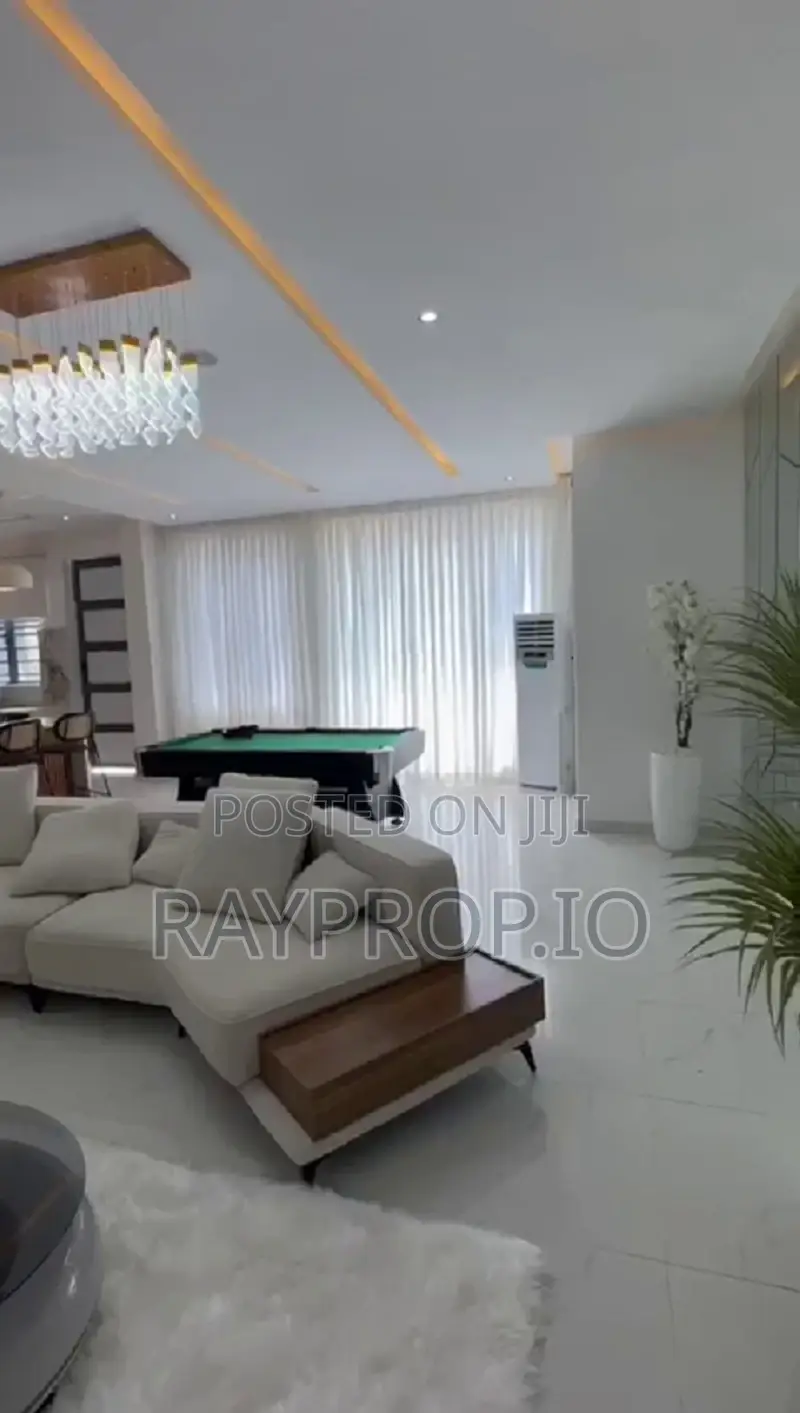 072371io - Stylish 2 Bedroom Shortlet in Lekki Phase 1 in Lekki Phase 1