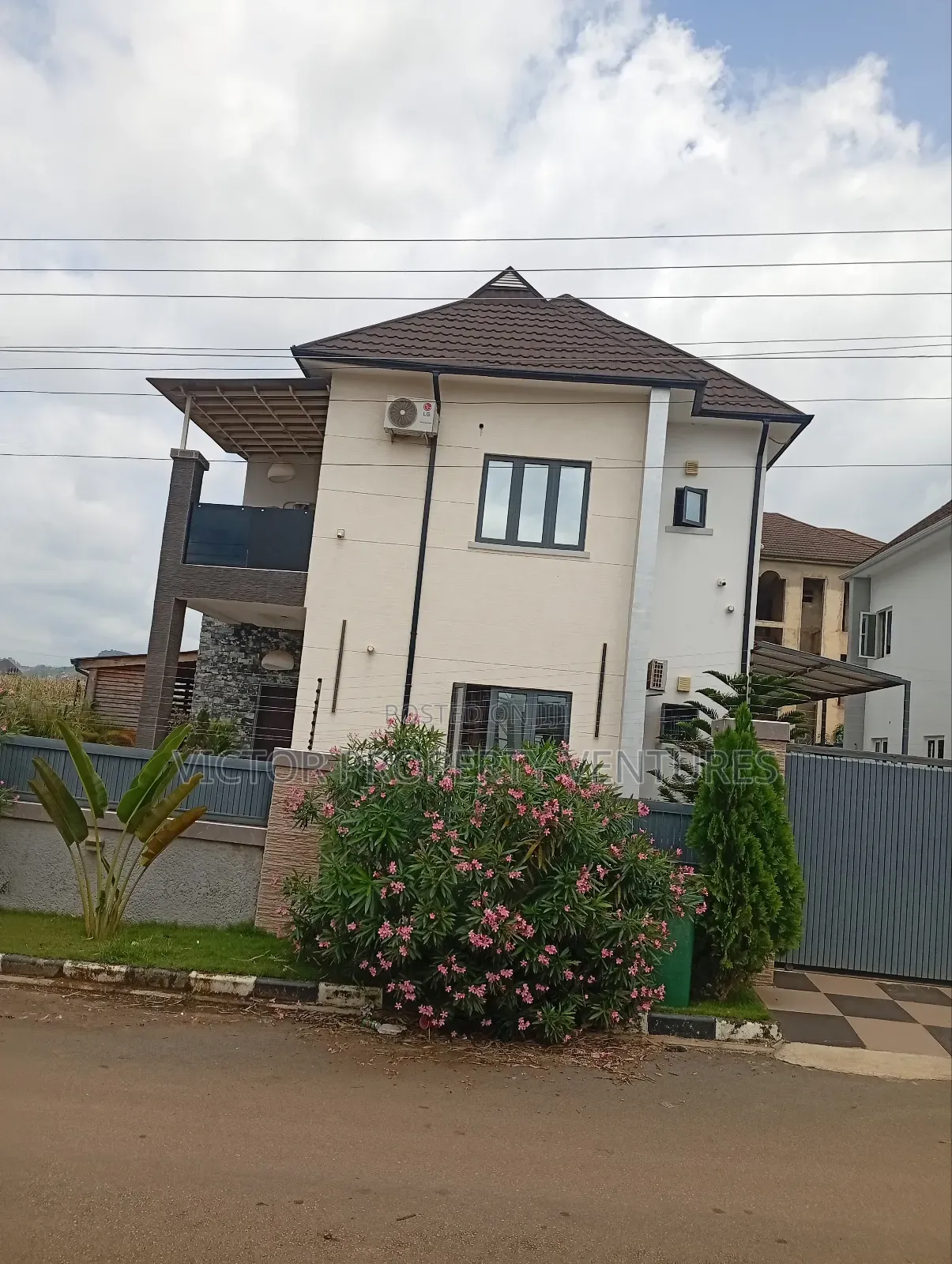 4bdrm Duplex in Kubwa for sale in Kubwa