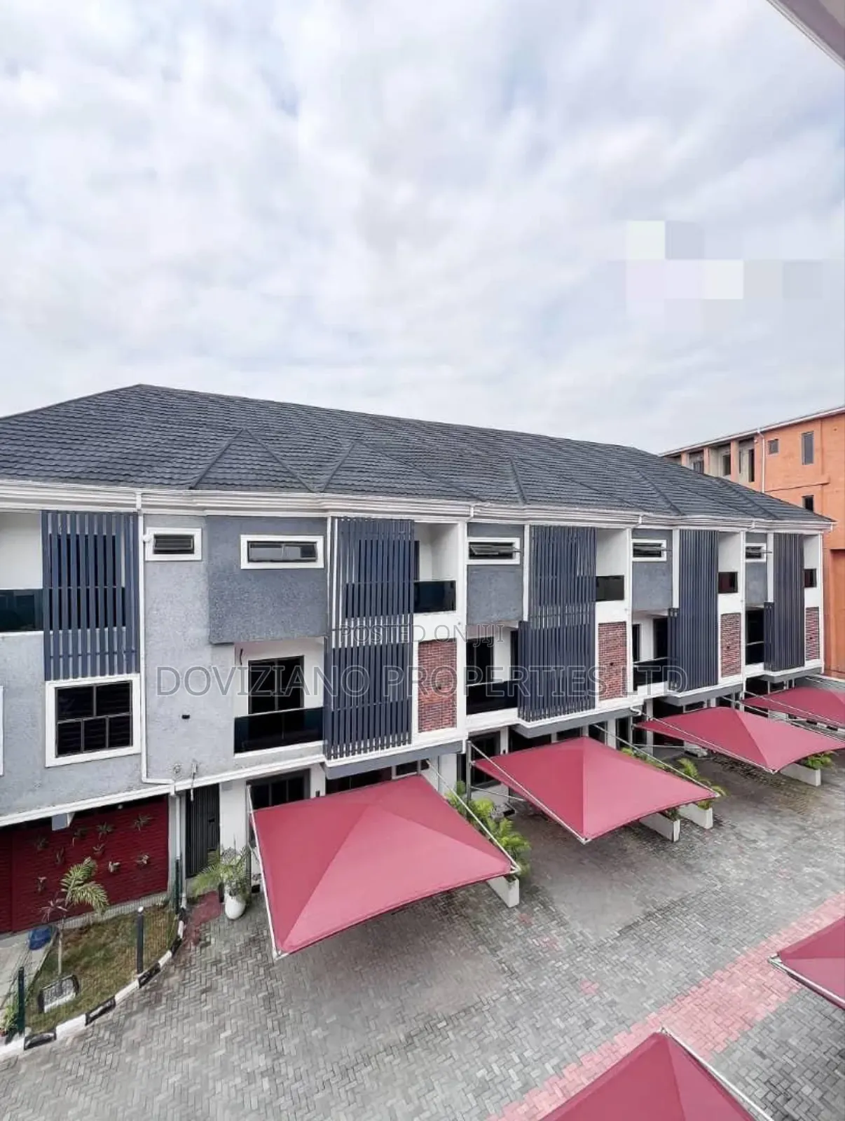 4bdrm Townhouse/Terrace in Lekki Phase 1 for sale in Lekki Phase 1