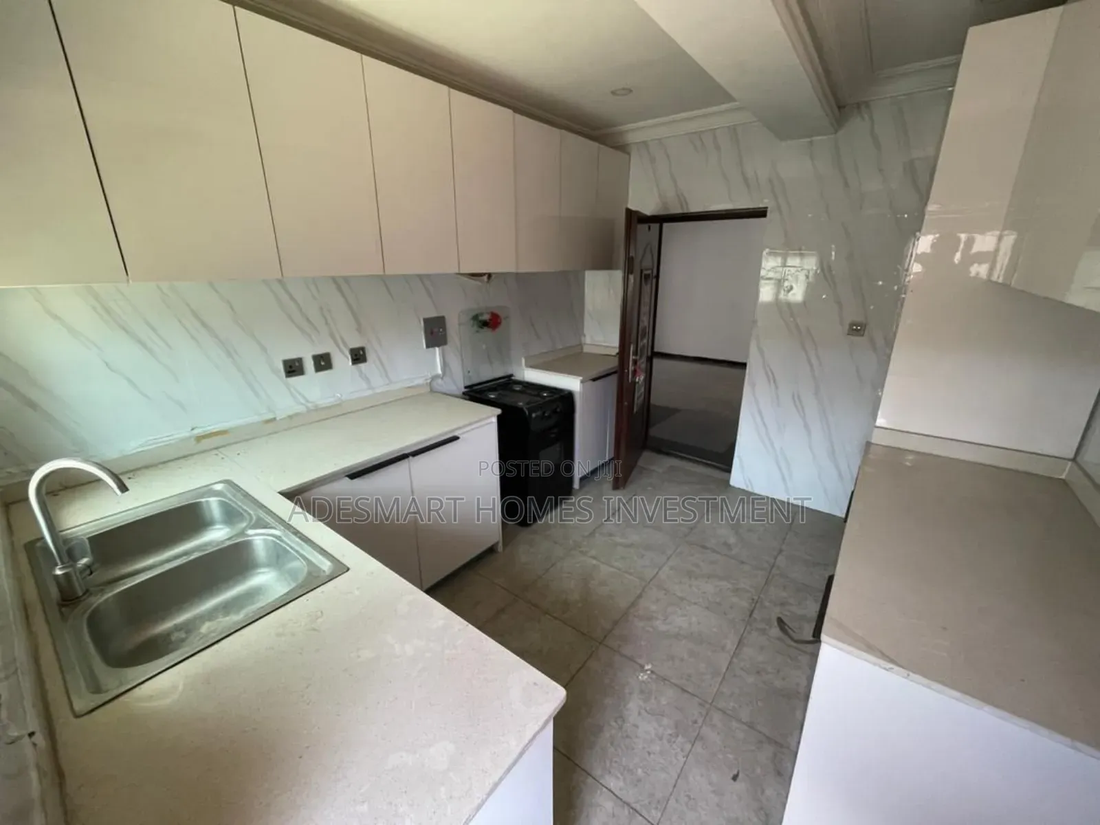 3bdrm Apartment in Lekki Phase 1 for rent in Lekki Phase 1