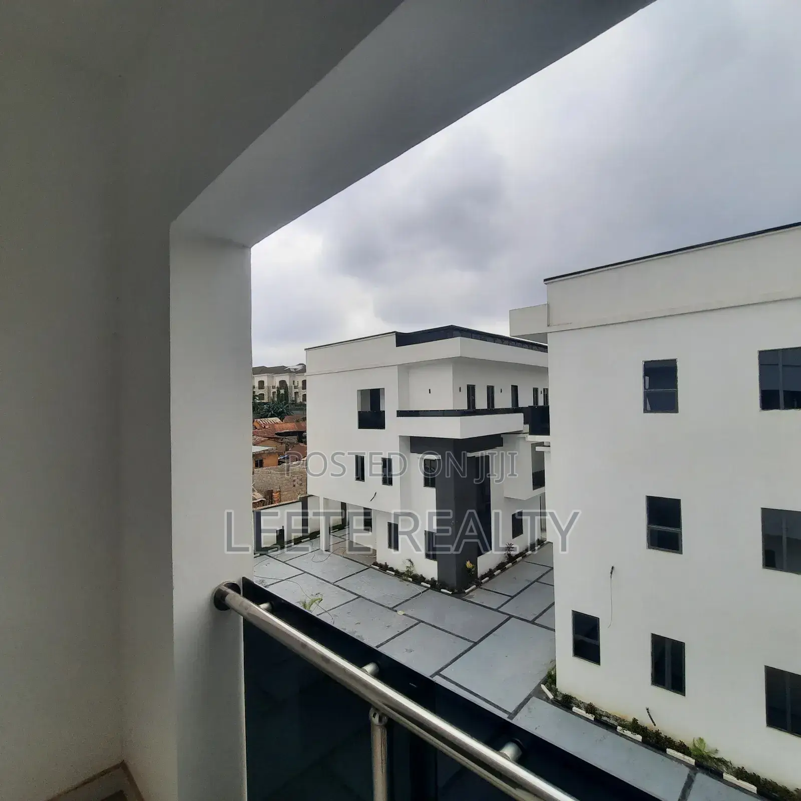 5bdrm Duplex in Guzape District for sale in Guzape District