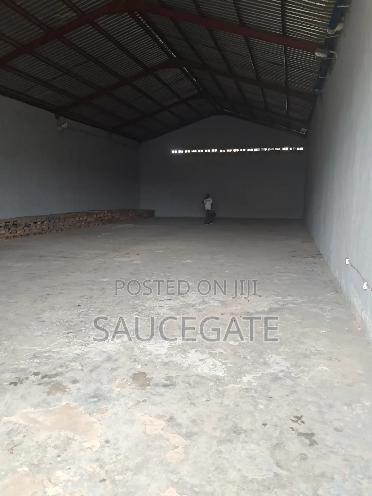 A Warehouse Tolet at Abuleoshun Opposite Trade Fair in Ojo