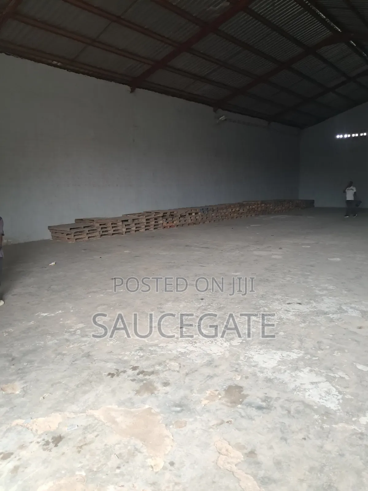 A Warehouse Tolet at Abuleoshun Opposite Trade Fair in Ojo