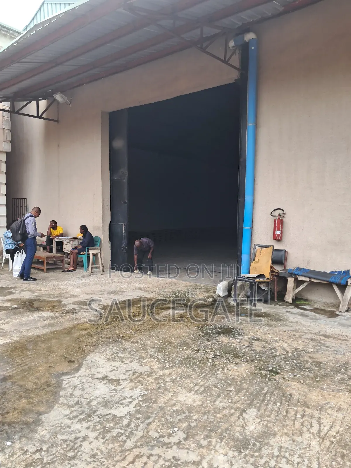 A Warehouse Tolet at Abuleoshun Opposite Trade Fair in Ojo