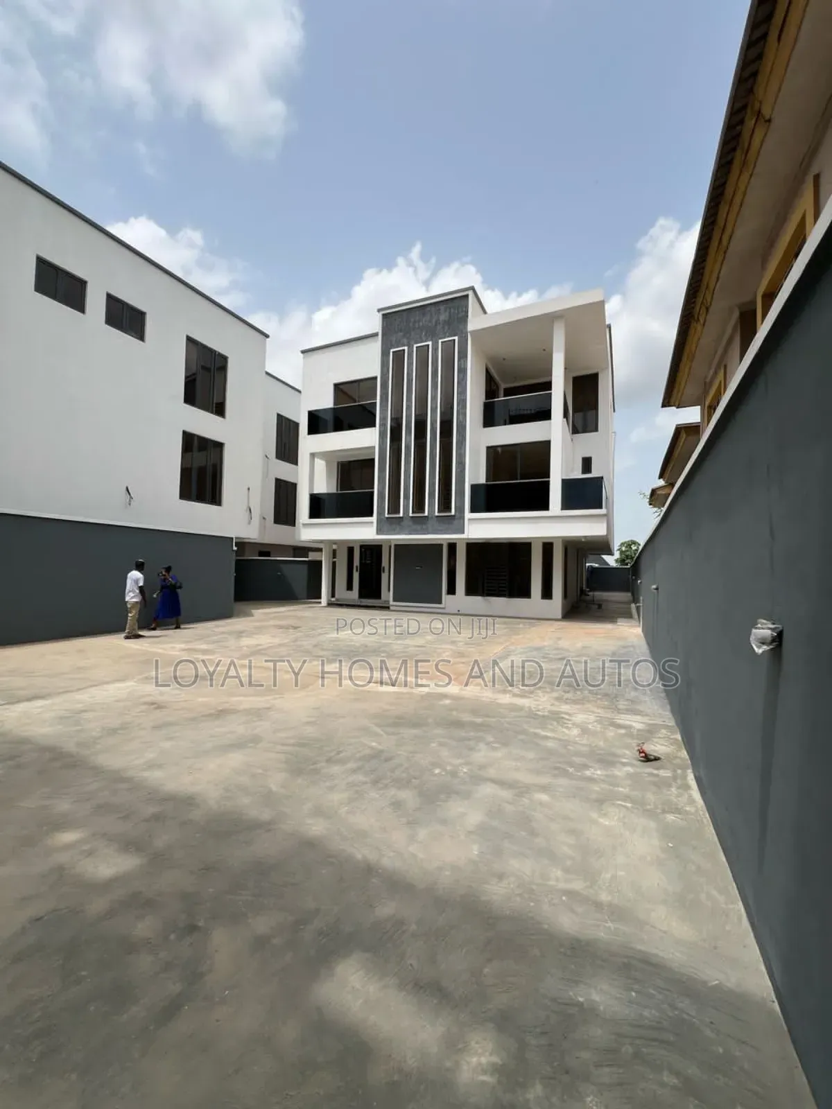5bdrm Duplex in Omole Phase 1 Ikeja for sale in Ikeja
