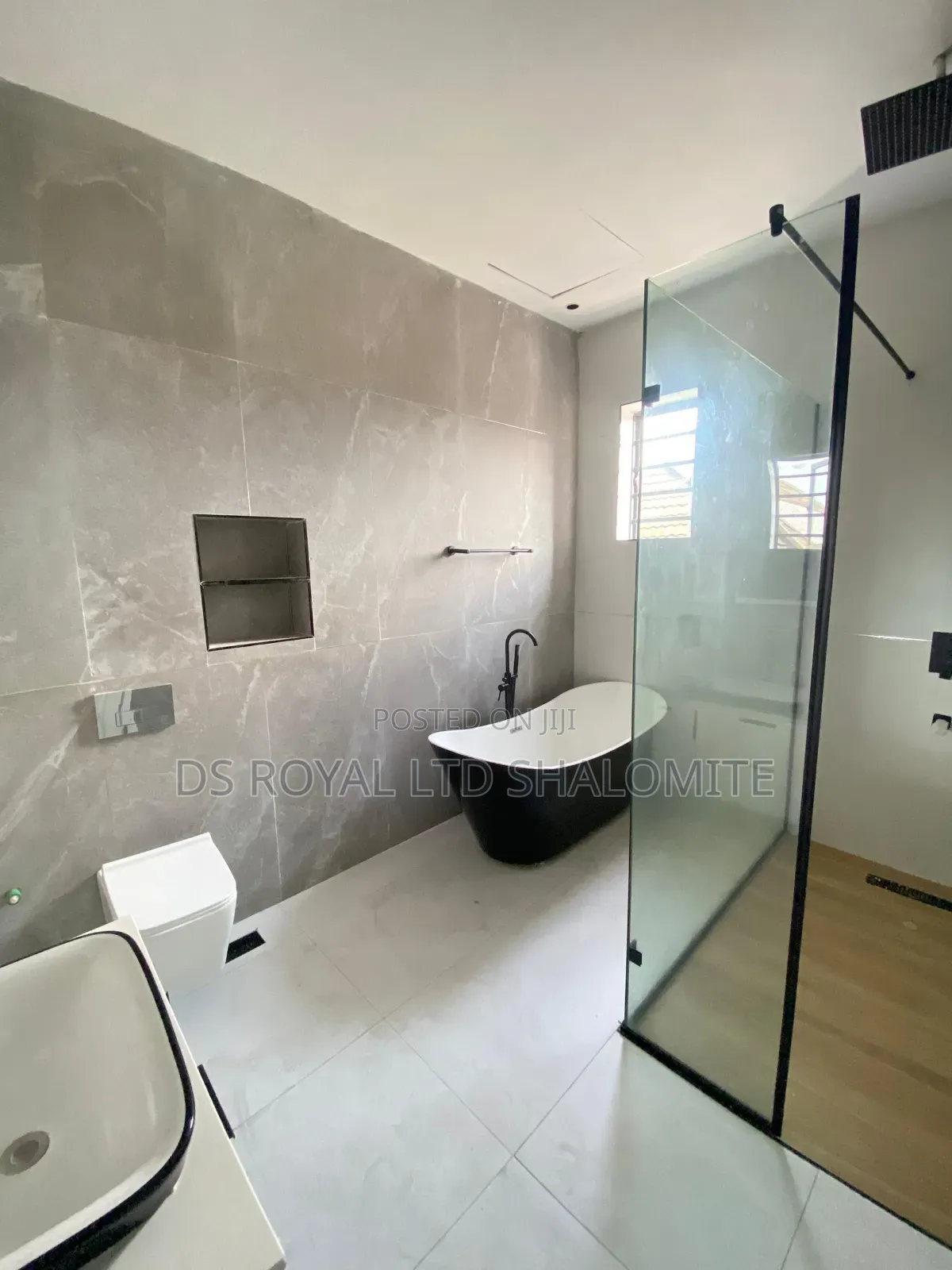 5bdrm Duplex in Lagos Island / Lagos Island for sale in Lagos Island / Lagos Island