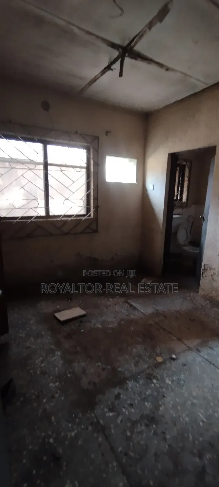Old 2 Units of 3 Bedroom Apartment for Lease in Benin City