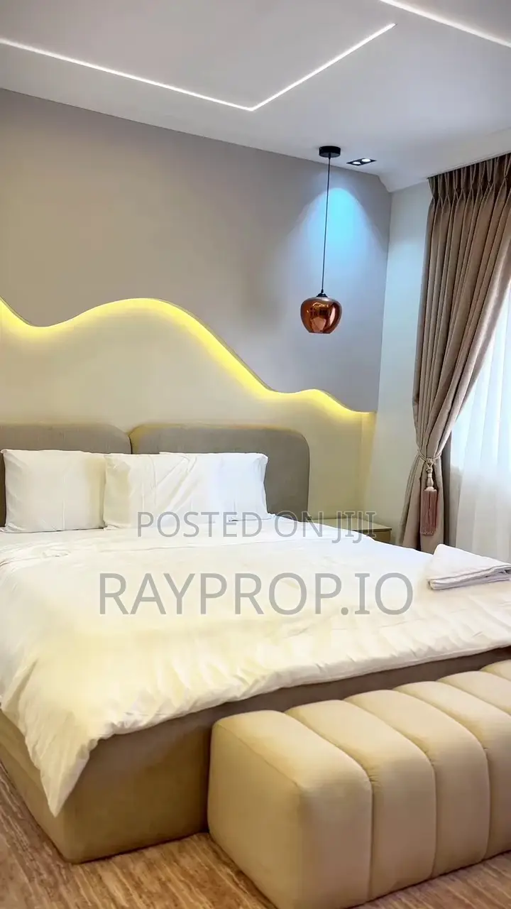 777130va - 3 Bedroom Shortlet in Lekki Phase 1 in Lekki Phase 1