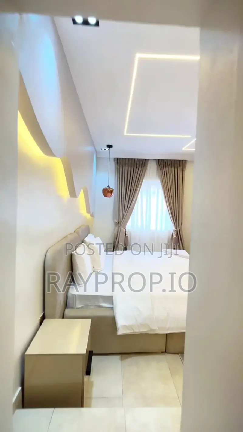777130va - 3 Bedroom Shortlet in Lekki Phase 1 in Lekki Phase 1