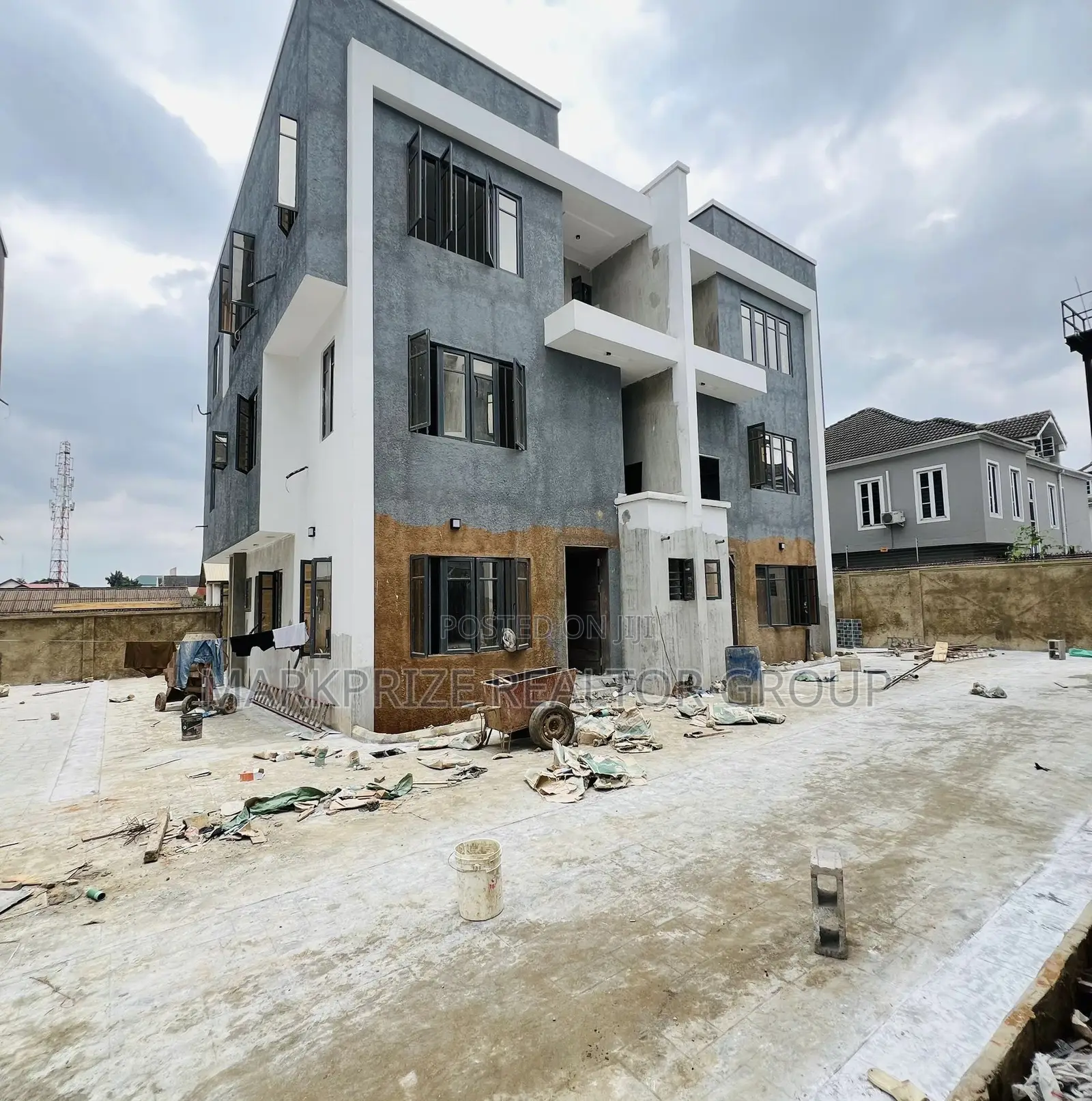 4bdrm Duplex in Maryland Lagos for sale in Maryland