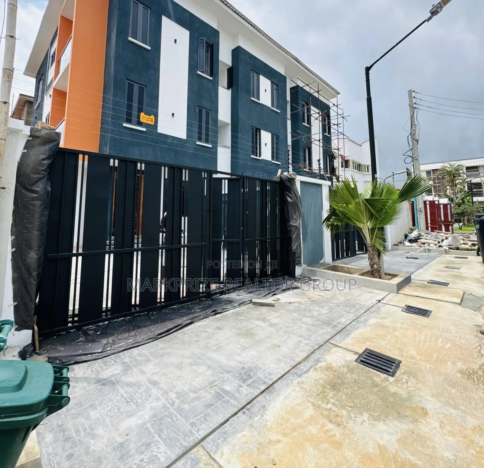 4bdrm Duplex in Ogudu Gra 1 Lagos for sale in Ogudu GRA