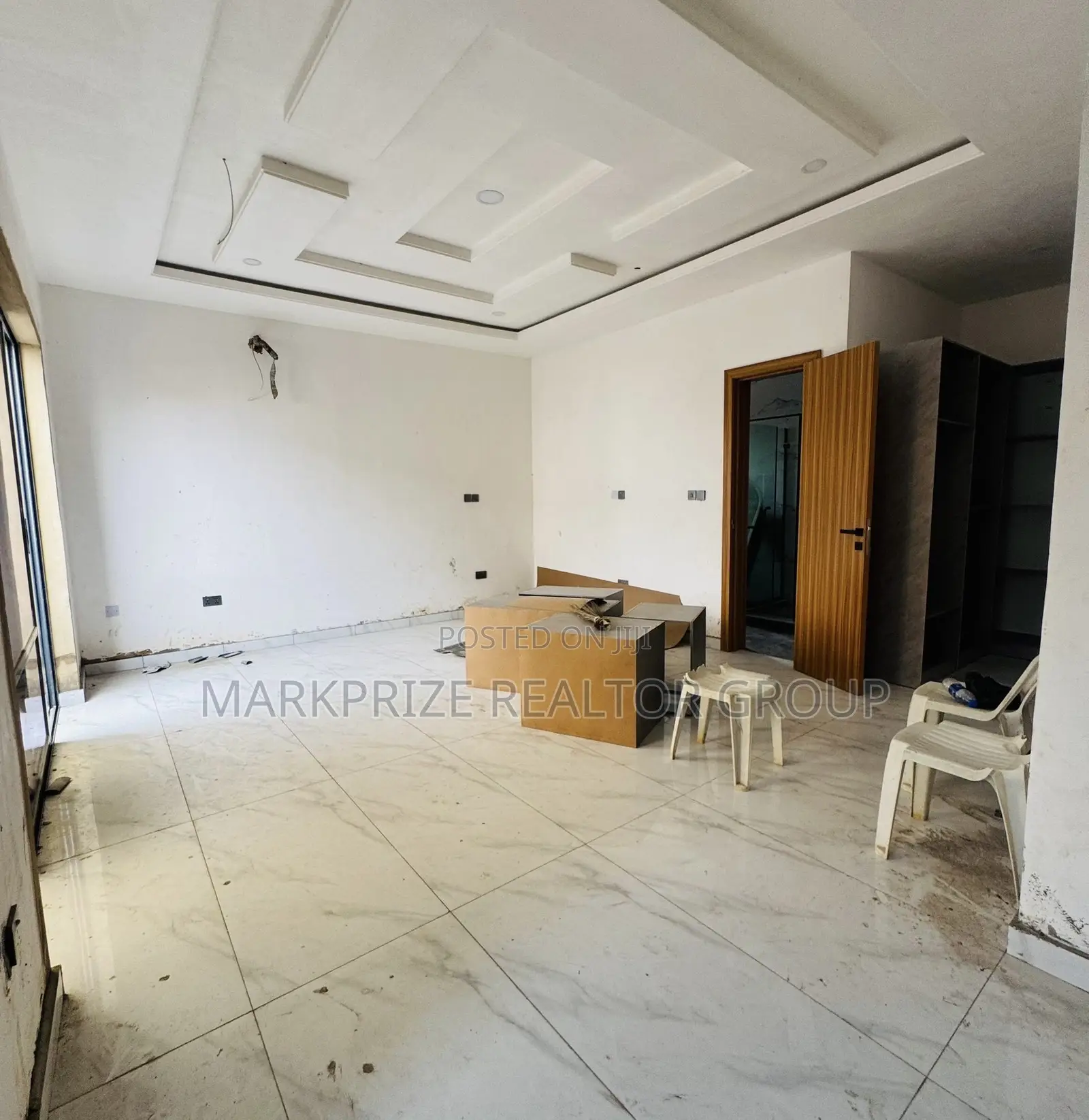 5bdrm Duplex in Opebi Ikeja Lagos for sale in Opebi