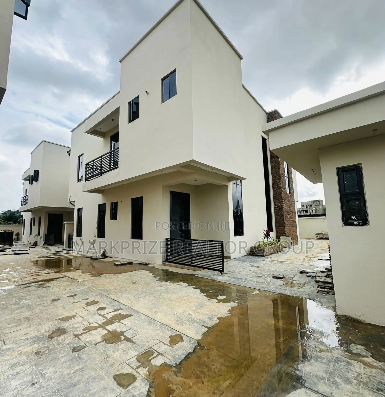 4bdrm Duplex in Opic Isheri Lagos for sale in Isheri North