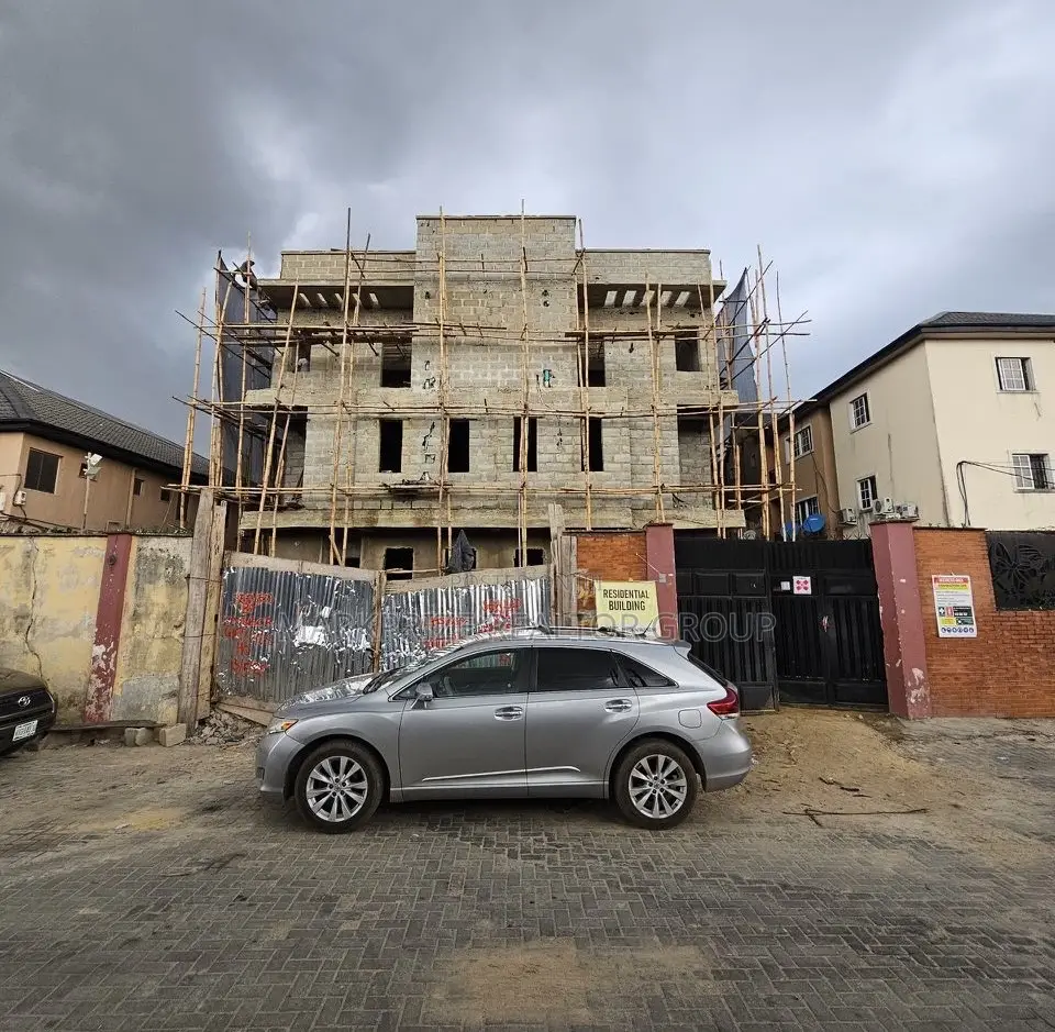4bdrm Duplex in Gbagada Lagos for sale in Gbagada