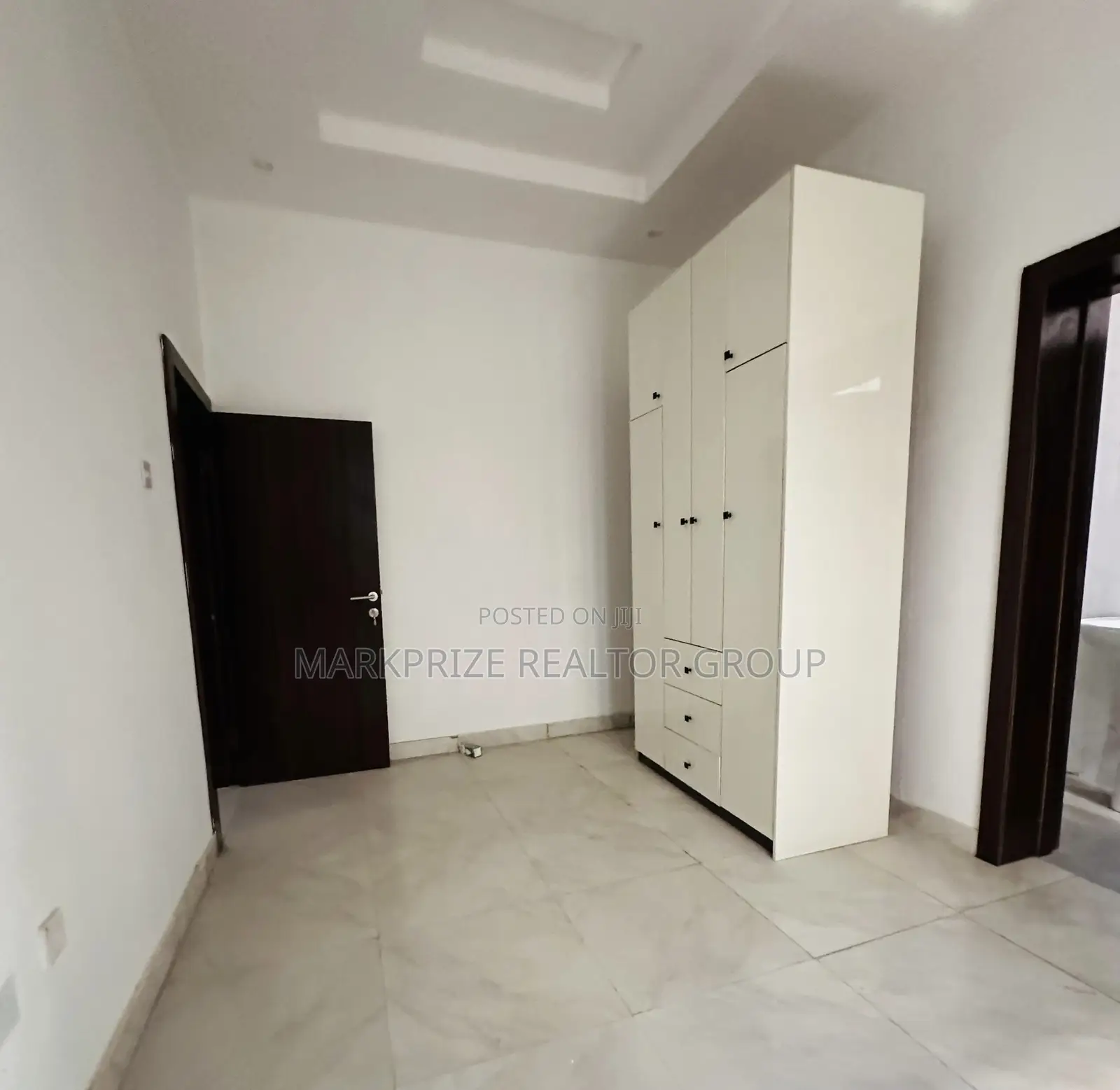 5bdrm Duplex in Magodo Phase 2 Lagos for sale in Magodo