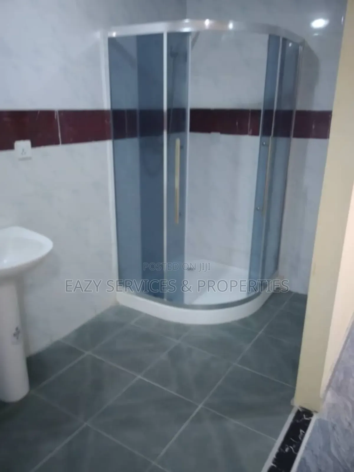 3bdrm Apartment in Gated And Secured, Lekki for sale in Lekki