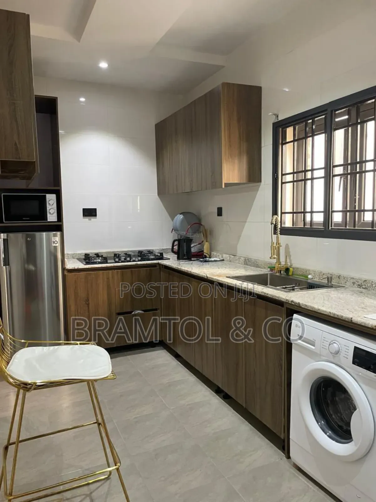 Furnished 1bdrm Block of Flats in With Swimming Pool, Katampe Extension in Katampe Extension