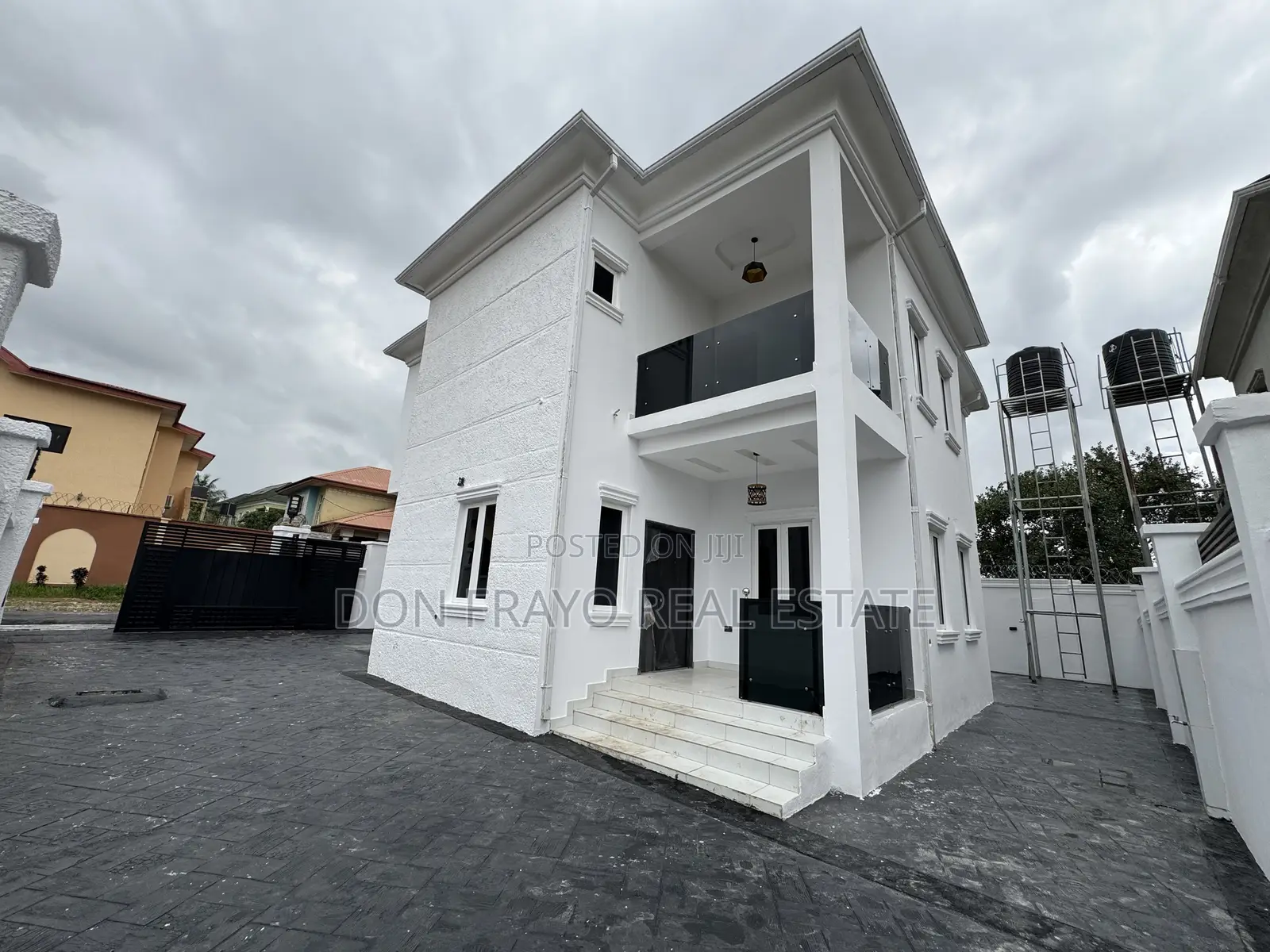 4bdrm Duplex in Sonbeam Sch Area, Bodija for sale in Bodija