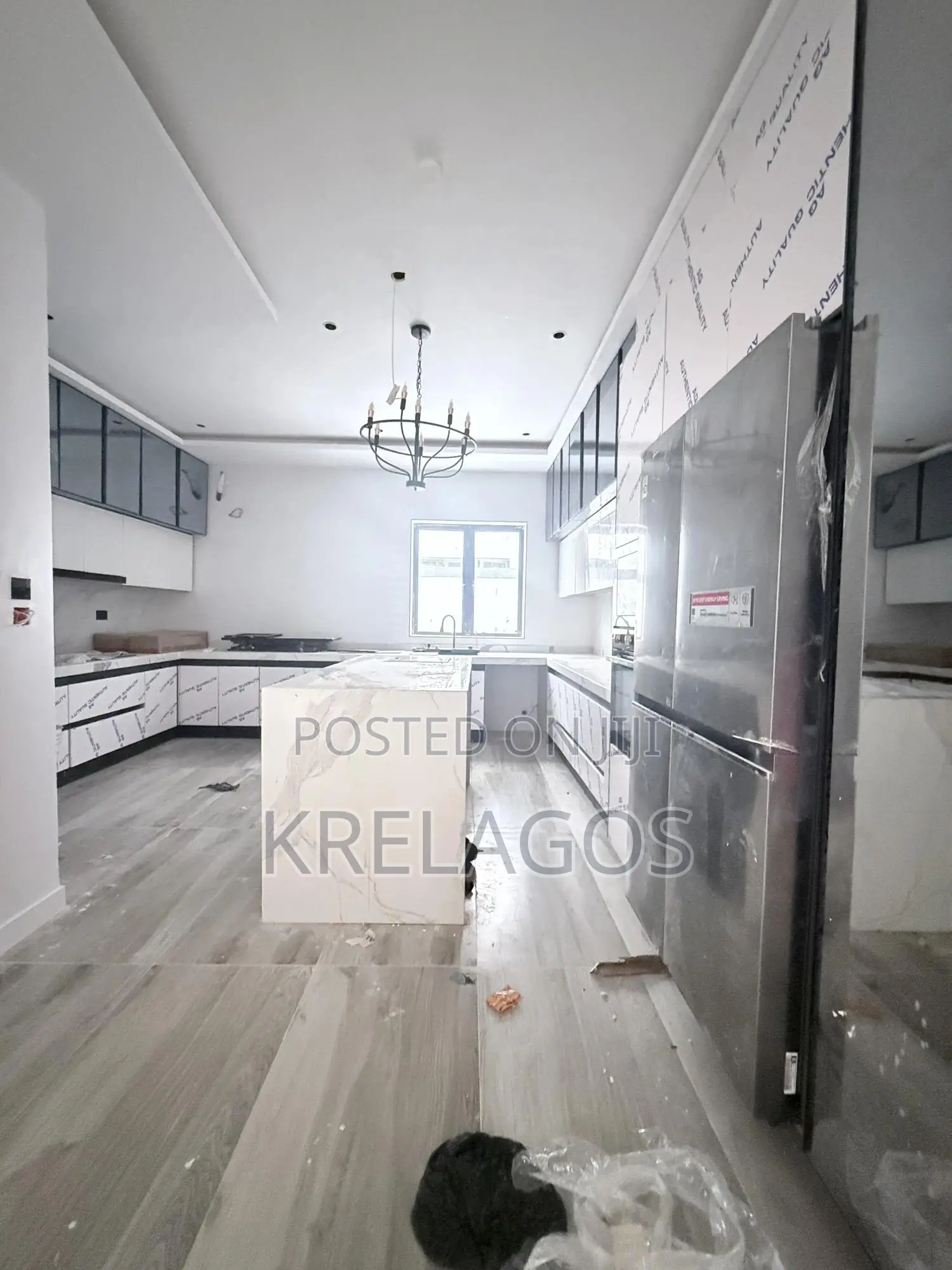 5bdrm Duplex in Lekki Phase 1 for sale in Lekki Phase 1