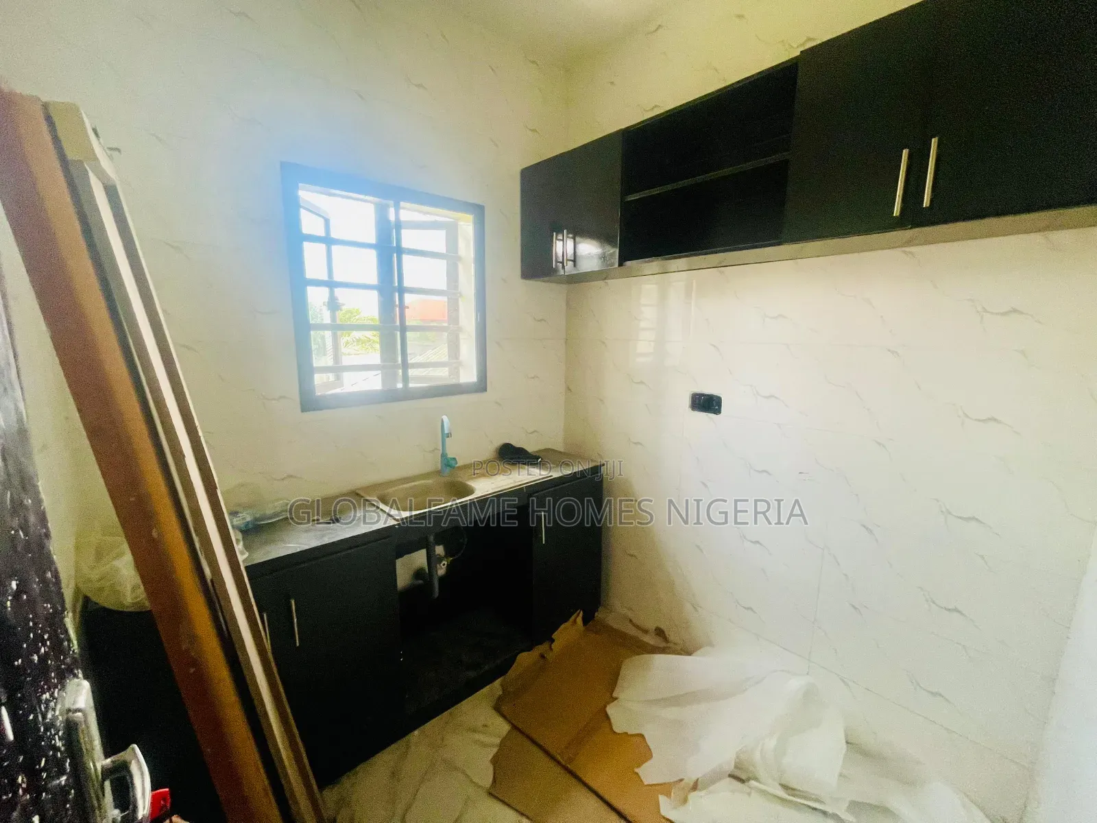 1bdrm Block of Flats in Lakowe Ibeju Lekki for rent in Lakowe