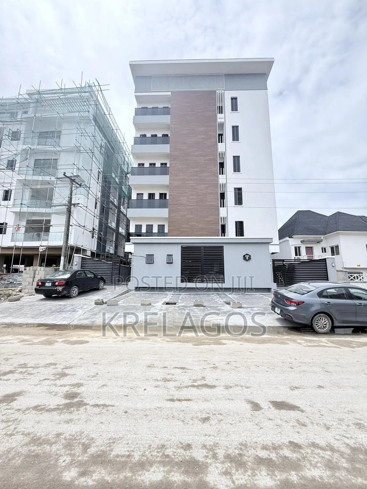 3bdrm Apartment in Ikate for sale in Ikate