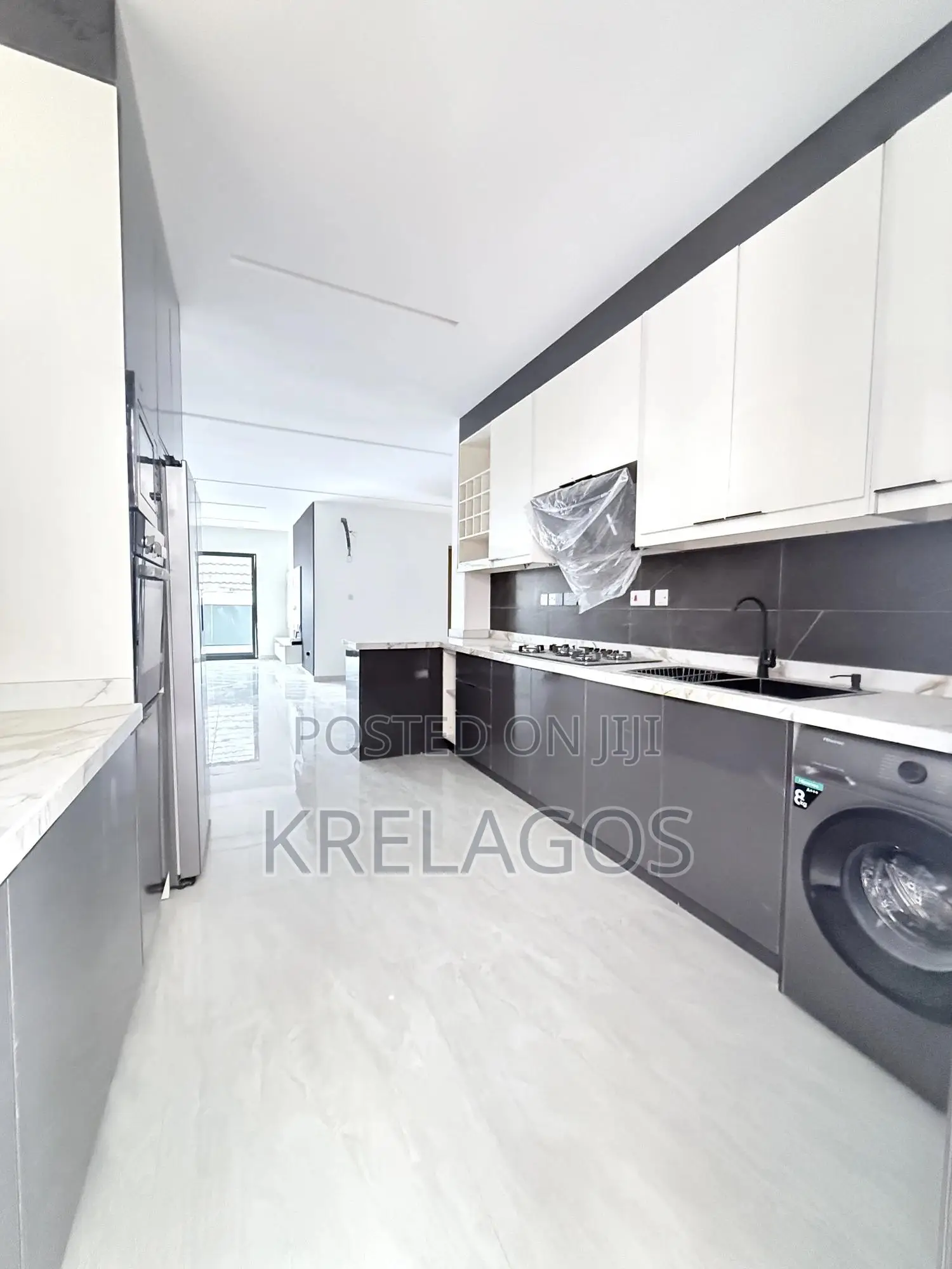 3bdrm Apartment in Ikate for sale in Ikate
