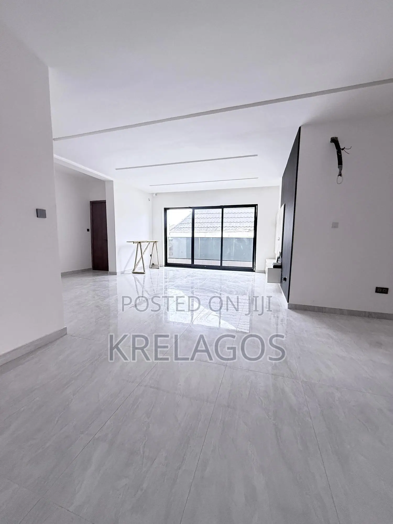 3bdrm Apartment in Ikate for sale in Ikate