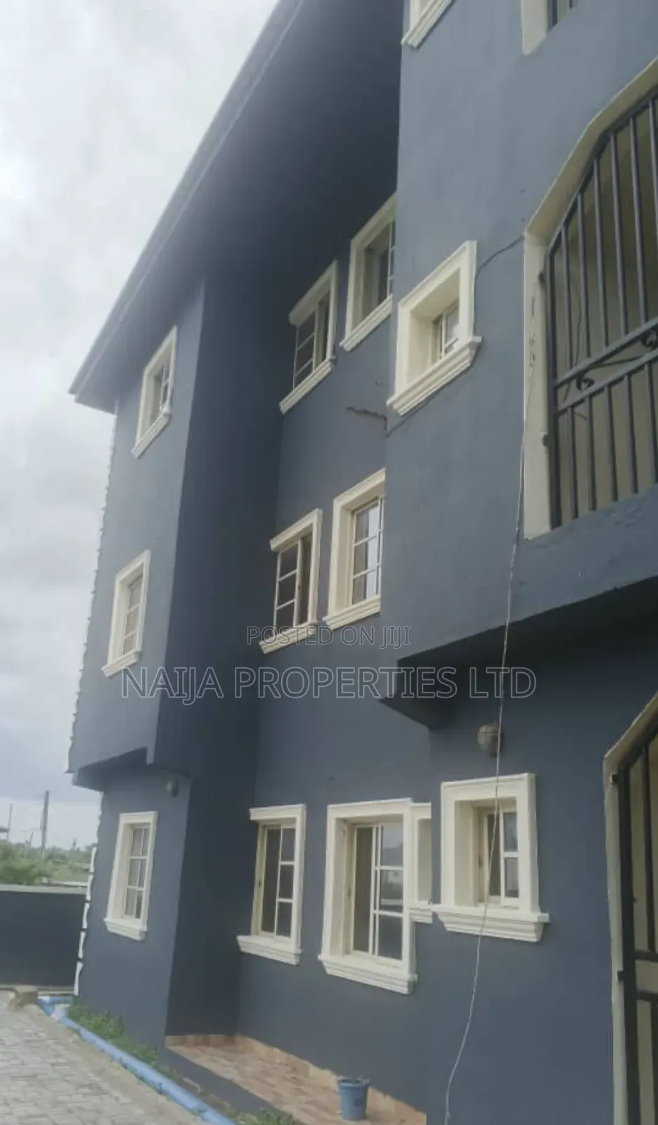 3bdrm Block of Flats in Ogidan, Sangotedo for sale in Sangotedo
