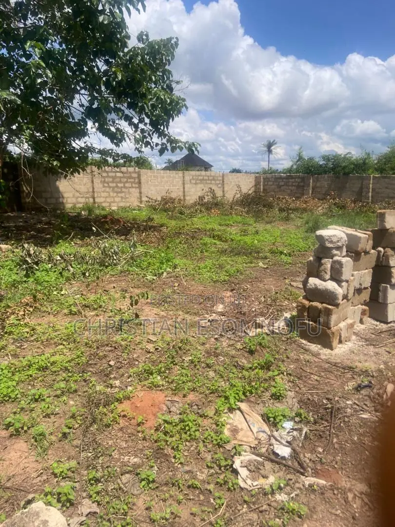 100 by 100 Piece of Dry Land in Oshimili South
