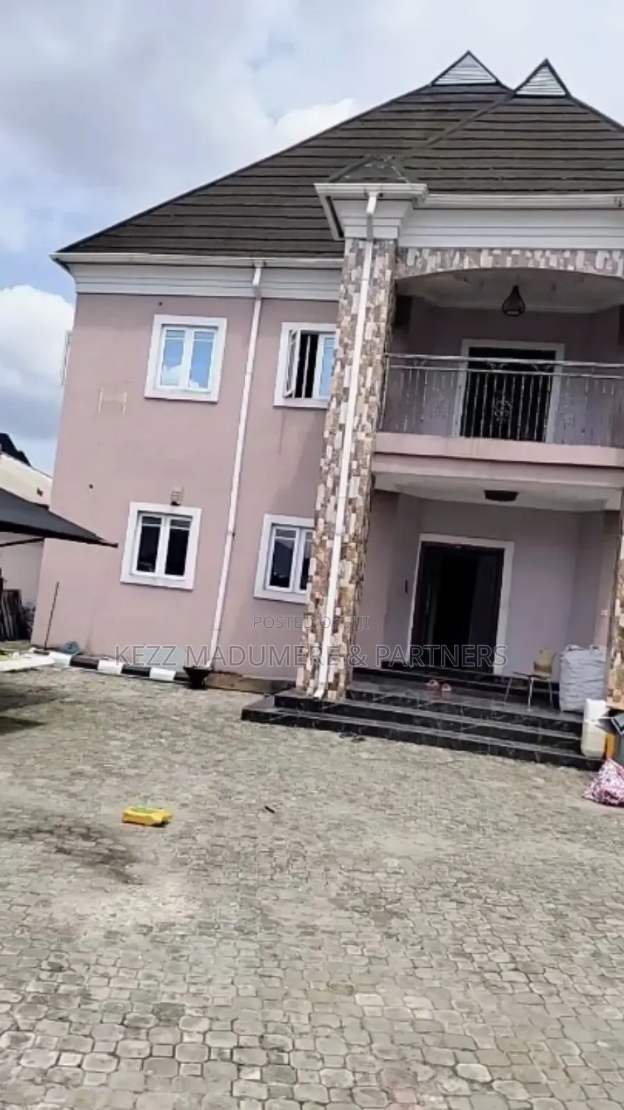 5bdrm Duplex in Gated Estate , Off for sale in Port-Harcourt