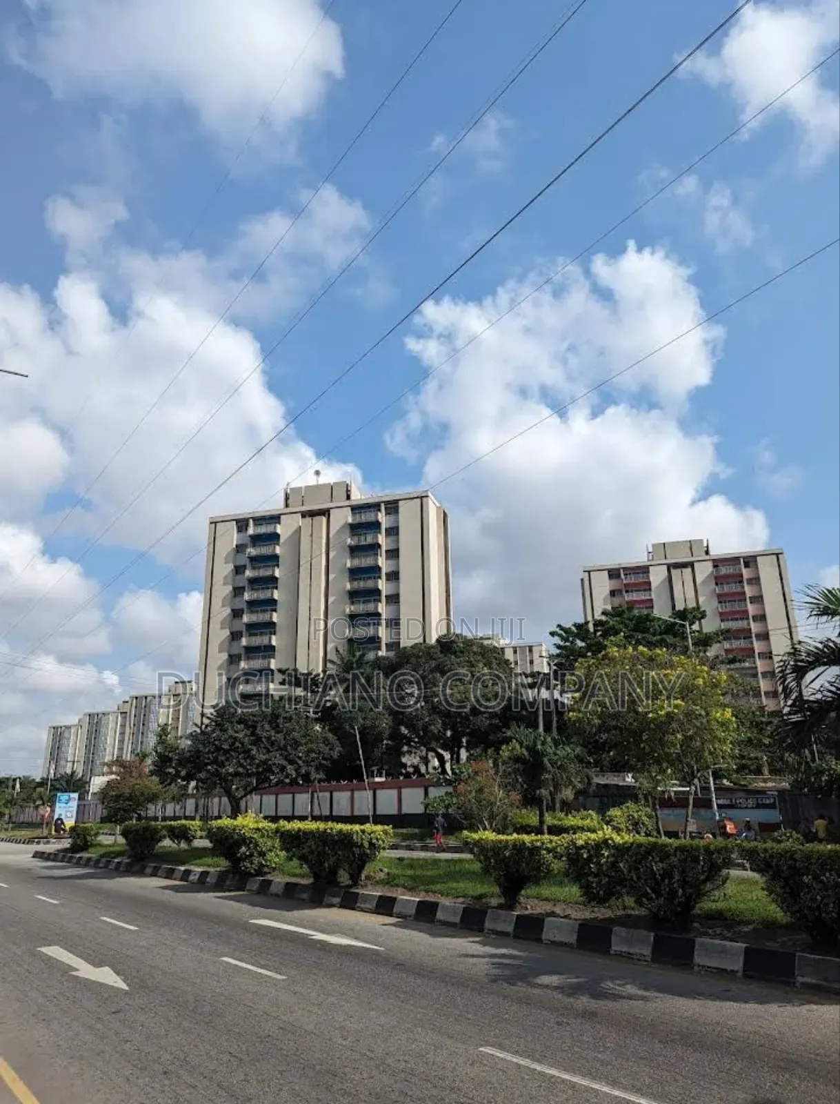 2bdrm Block of Flats in Eric Moore Towers for sale in Eric Moore
