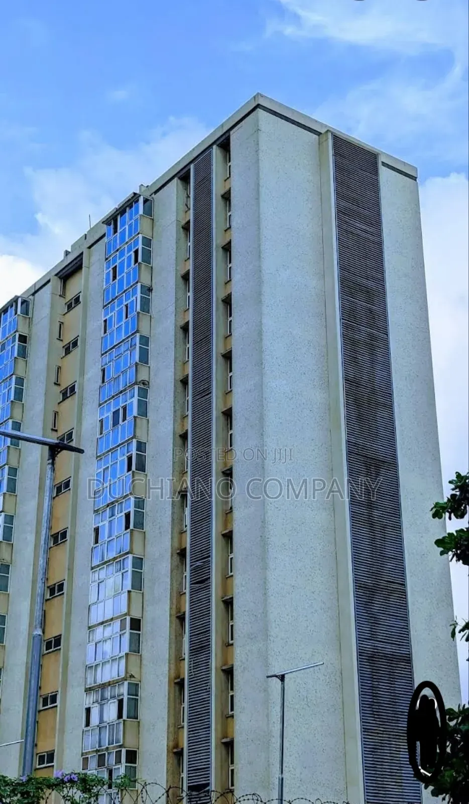 2bdrm Block of Flats in Eric Moore Towers for sale in Eric Moore